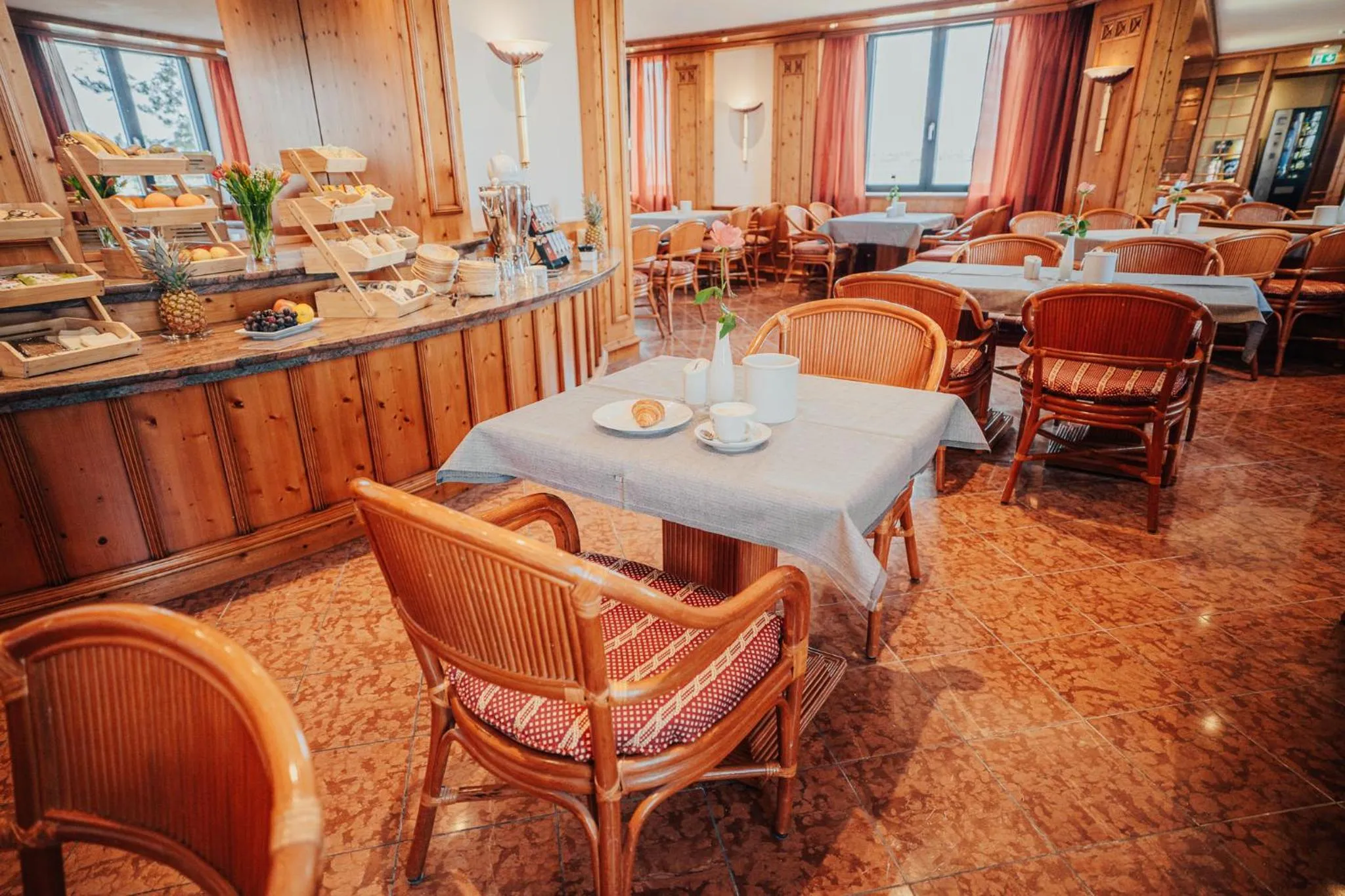 Buffet breakfast in Lechpark Hotel