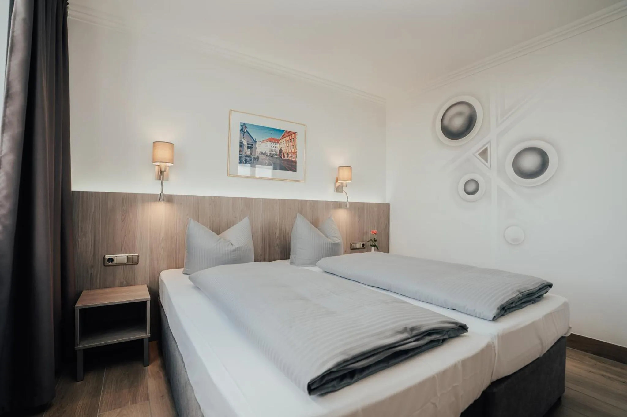 Property building, Bed in Lechpark Hotel