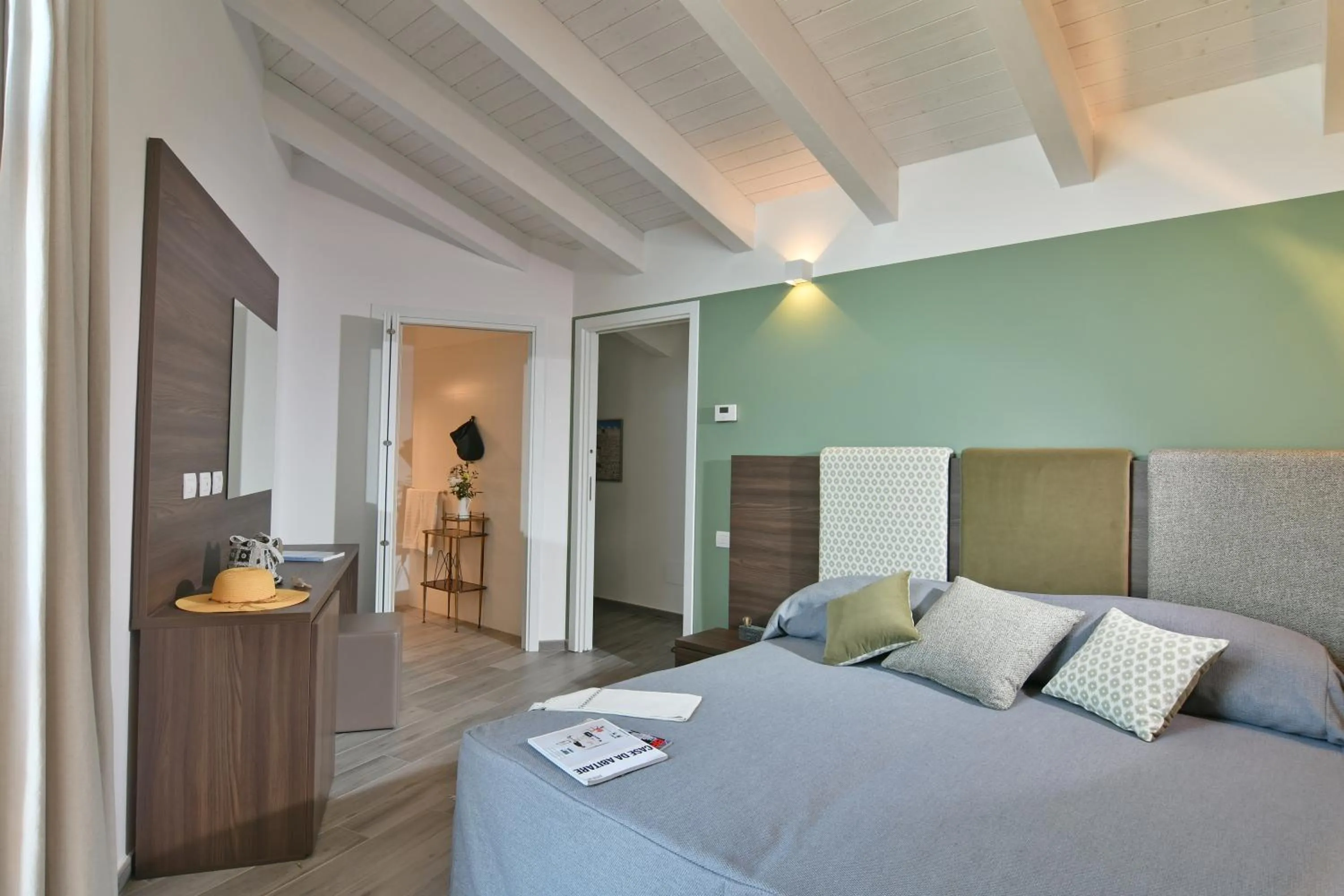 Photo of the whole room, Bed in Cirasa Luxury Country House