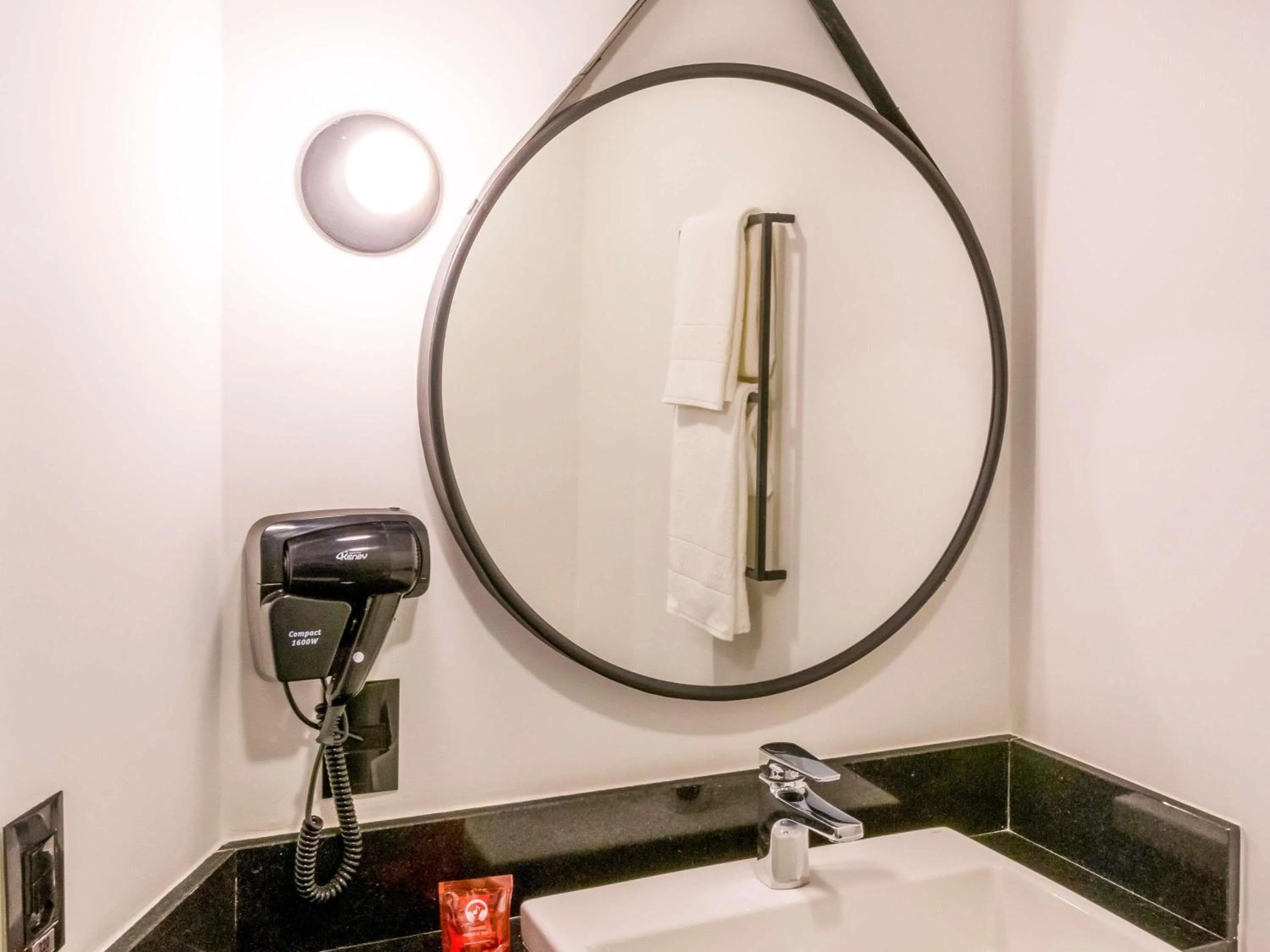 Bedroom in ibis Ribeirao Preto Vila do Golf