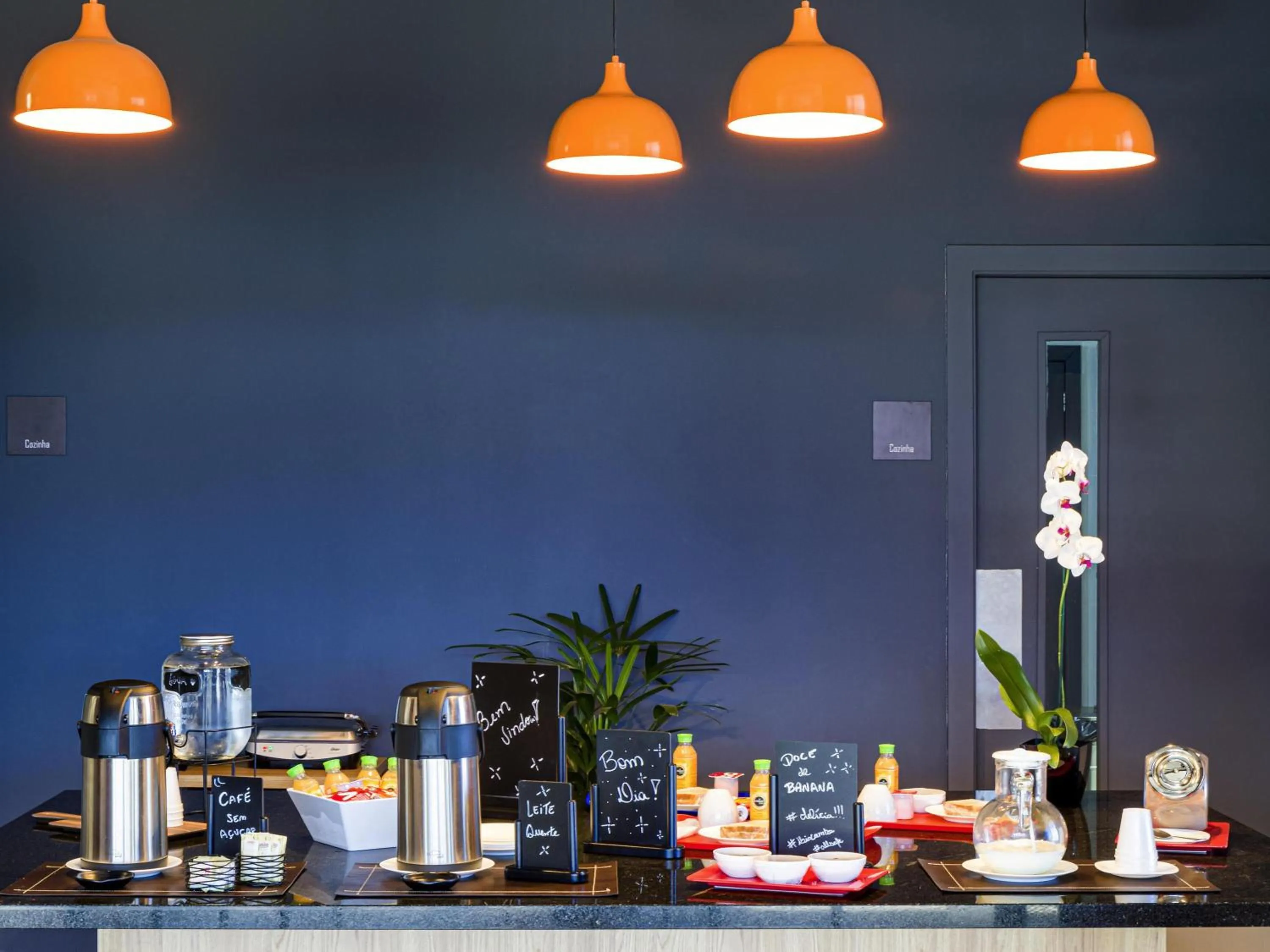 Restaurant/places to eat in ibis Ribeirao Preto Vila do Golf