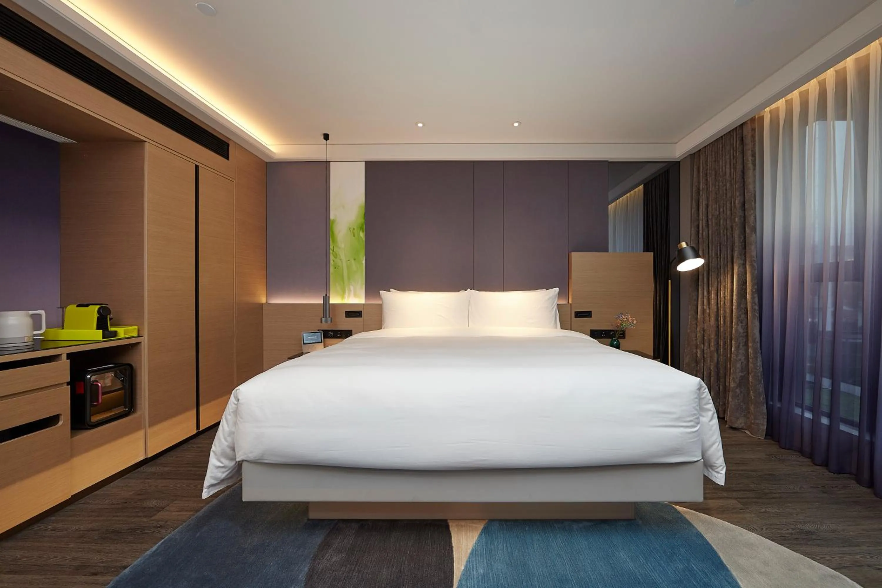Bedroom, Bed in Novotel Yangzhou City Center