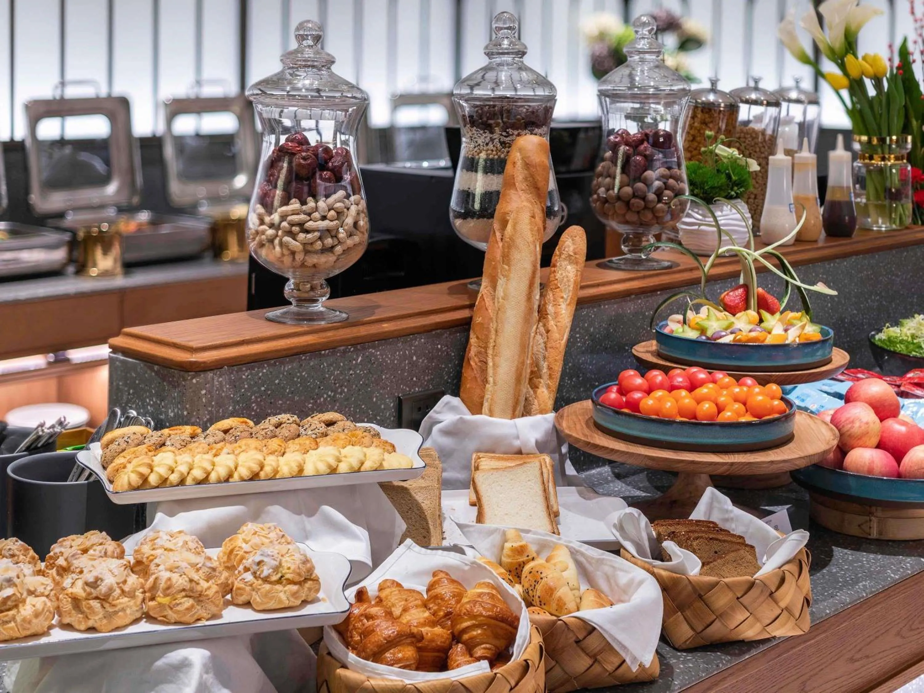 Property building in Mercure Lanzhou Downtown