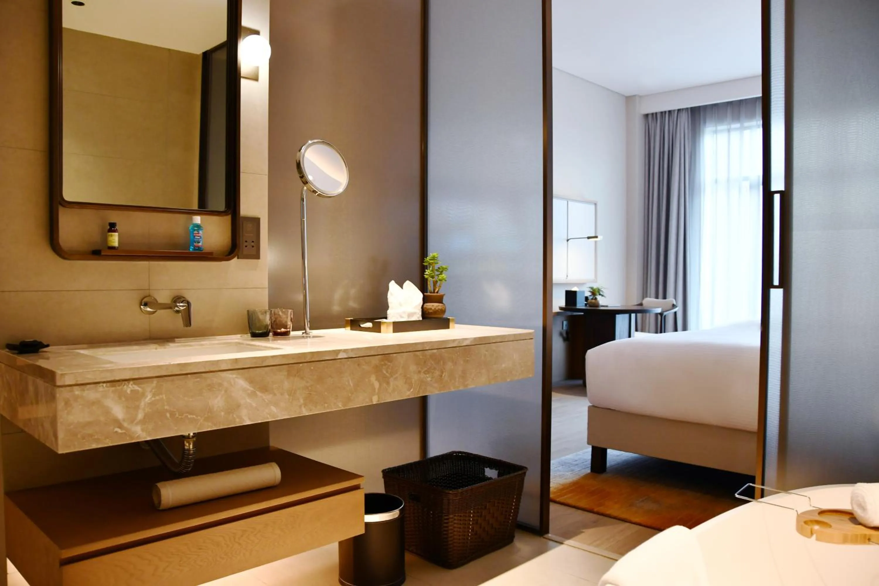 Toilet, Bed in Pullman Yueyang