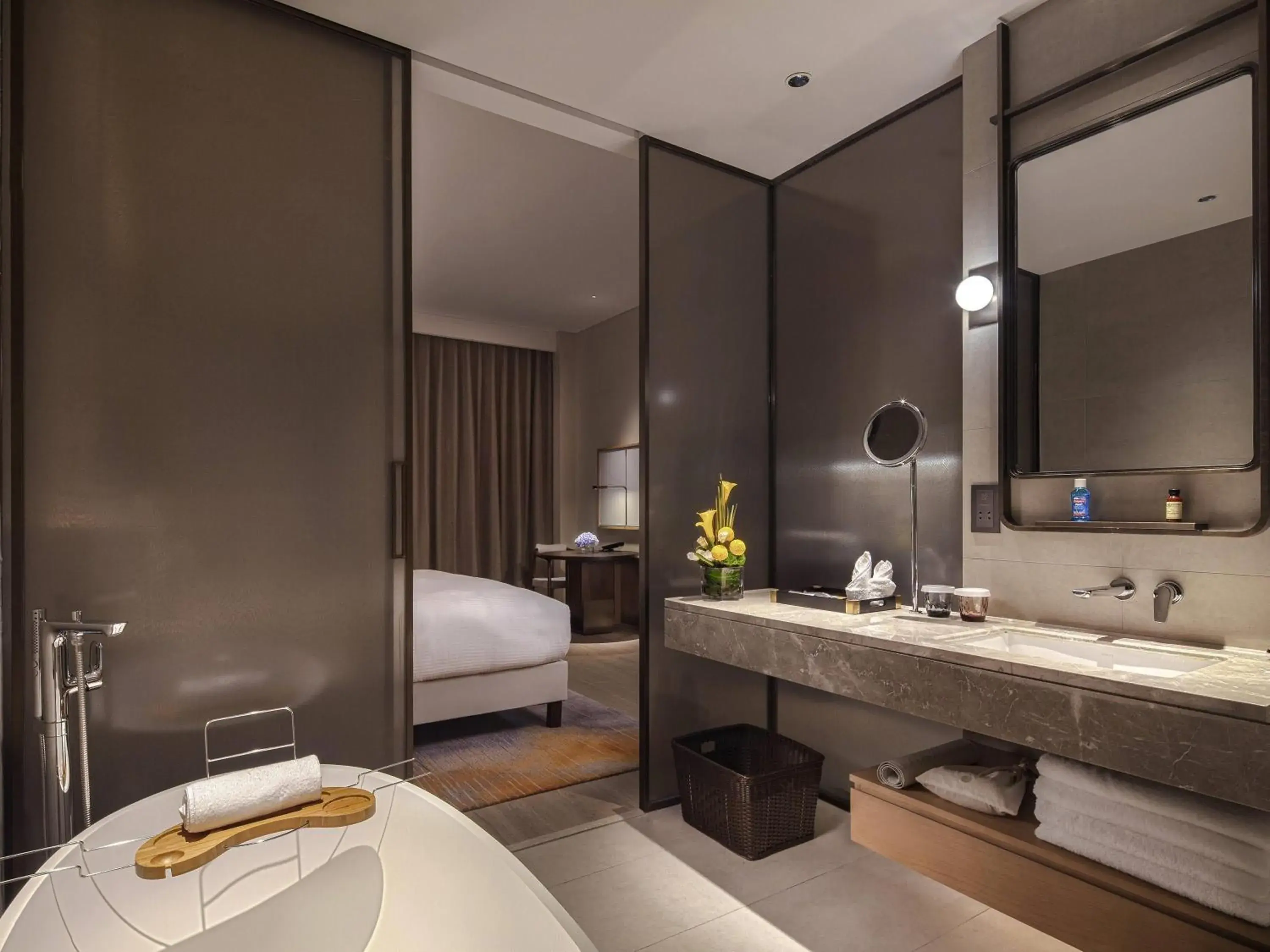 Bedroom, Bed in Pullman Yueyang Bedroom, Bed in Pullman Yueyang