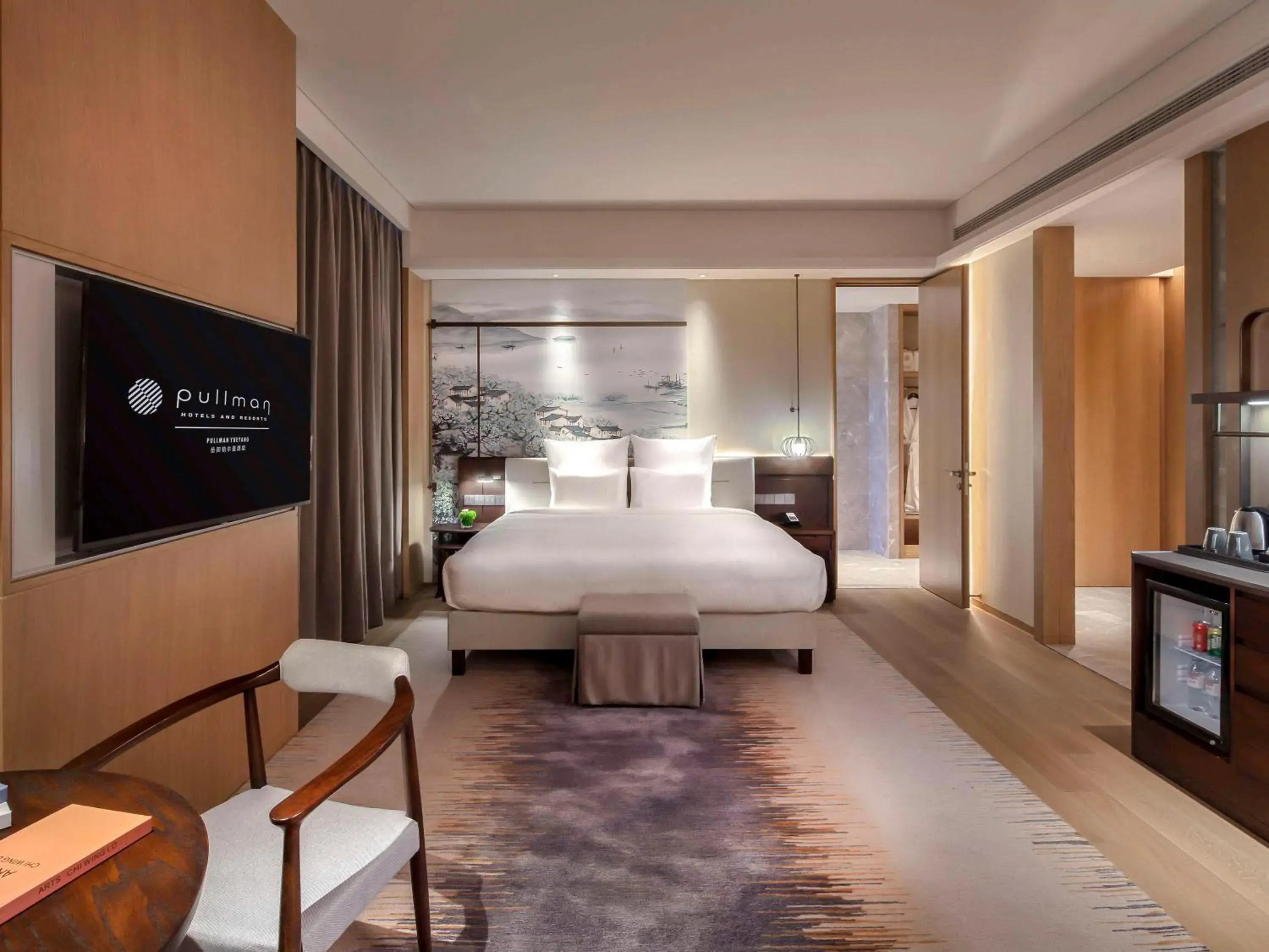 Bedroom, Bed in Pullman Yueyang Bedroom, Bed in Pullman Yueyang
