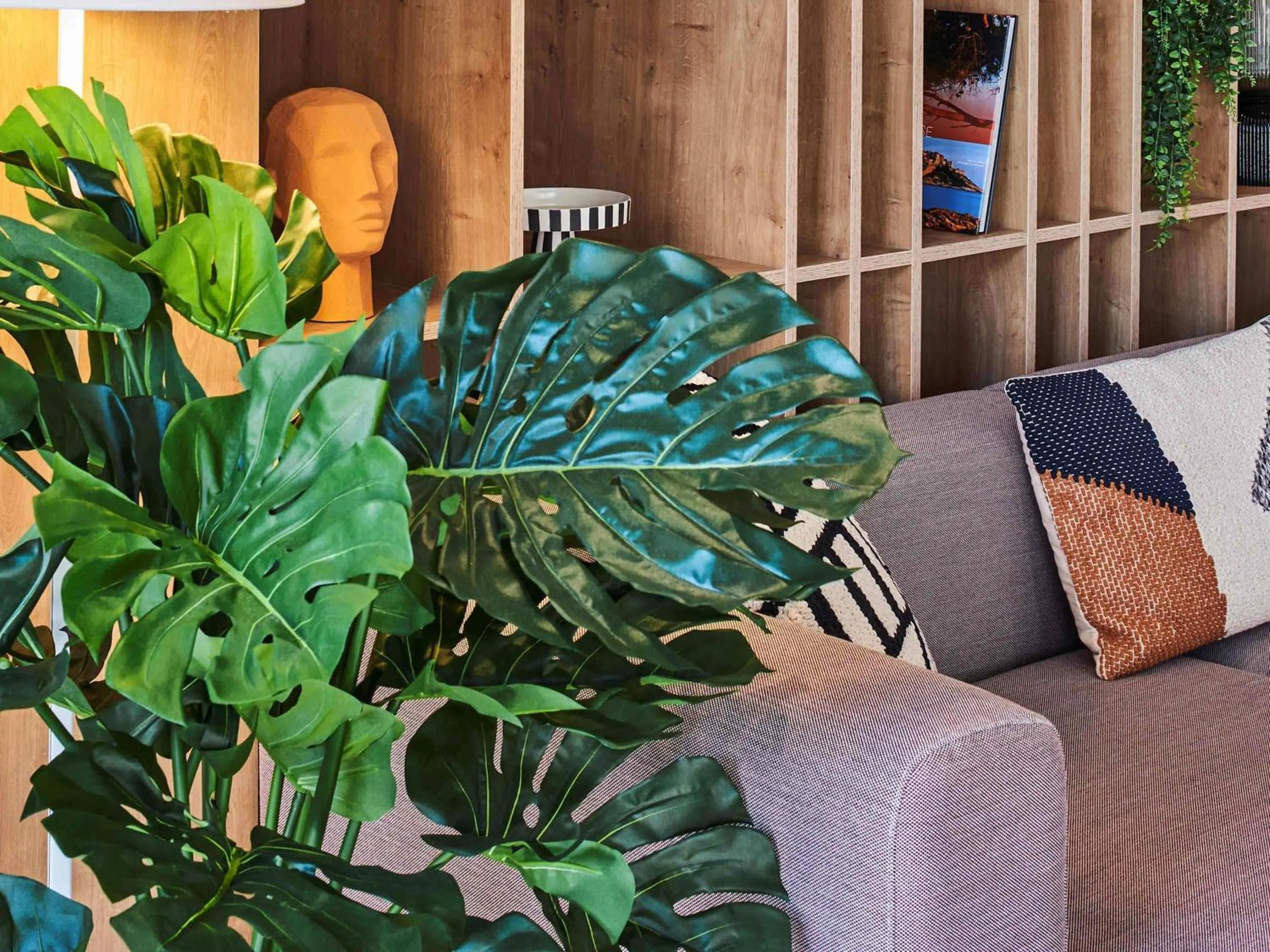 Restaurant/places to eat in Ibis Montlhery Paris Sud