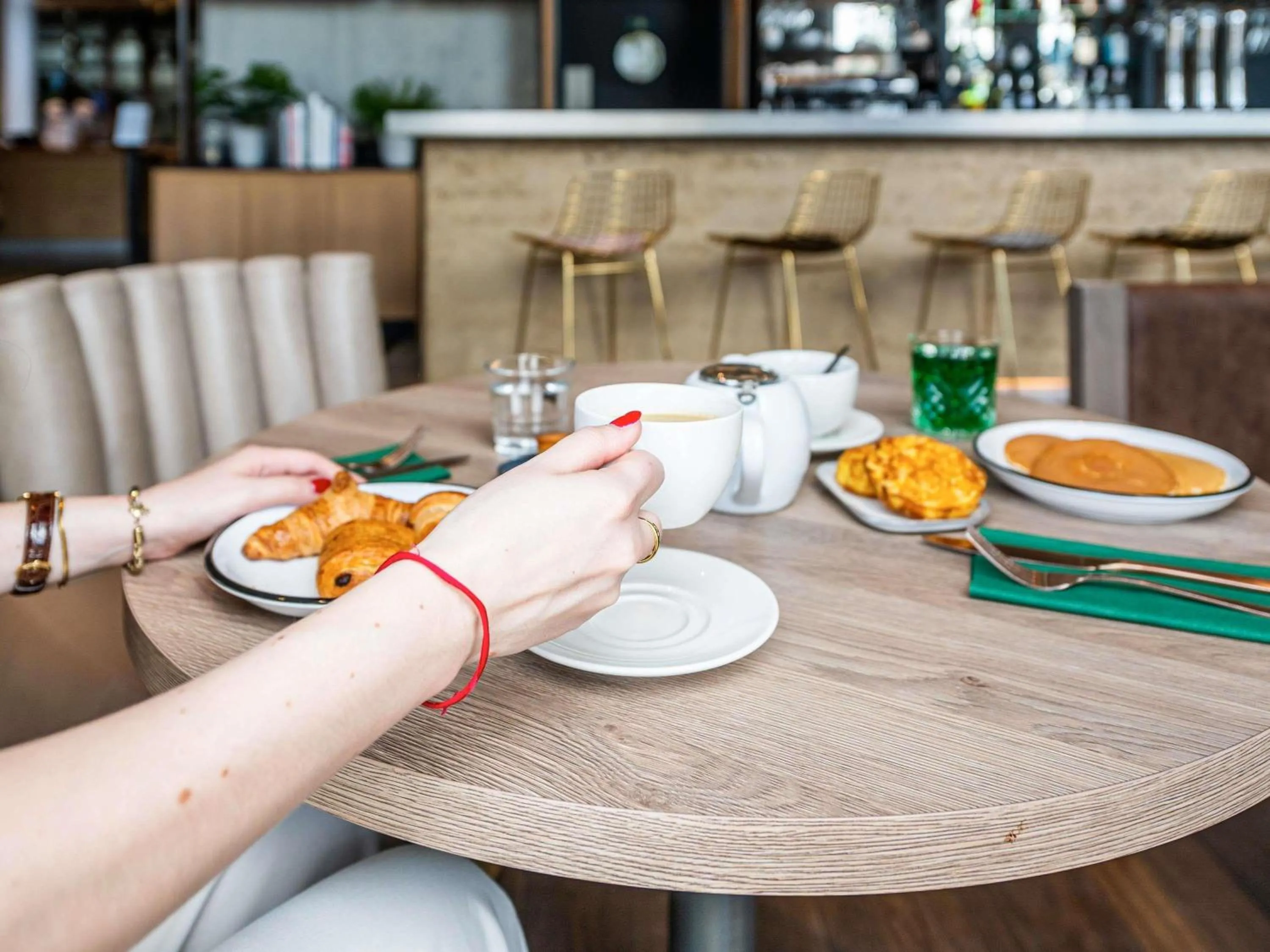 Restaurant/places to eat in Novotel Annemasse Centre - Porte de Genève