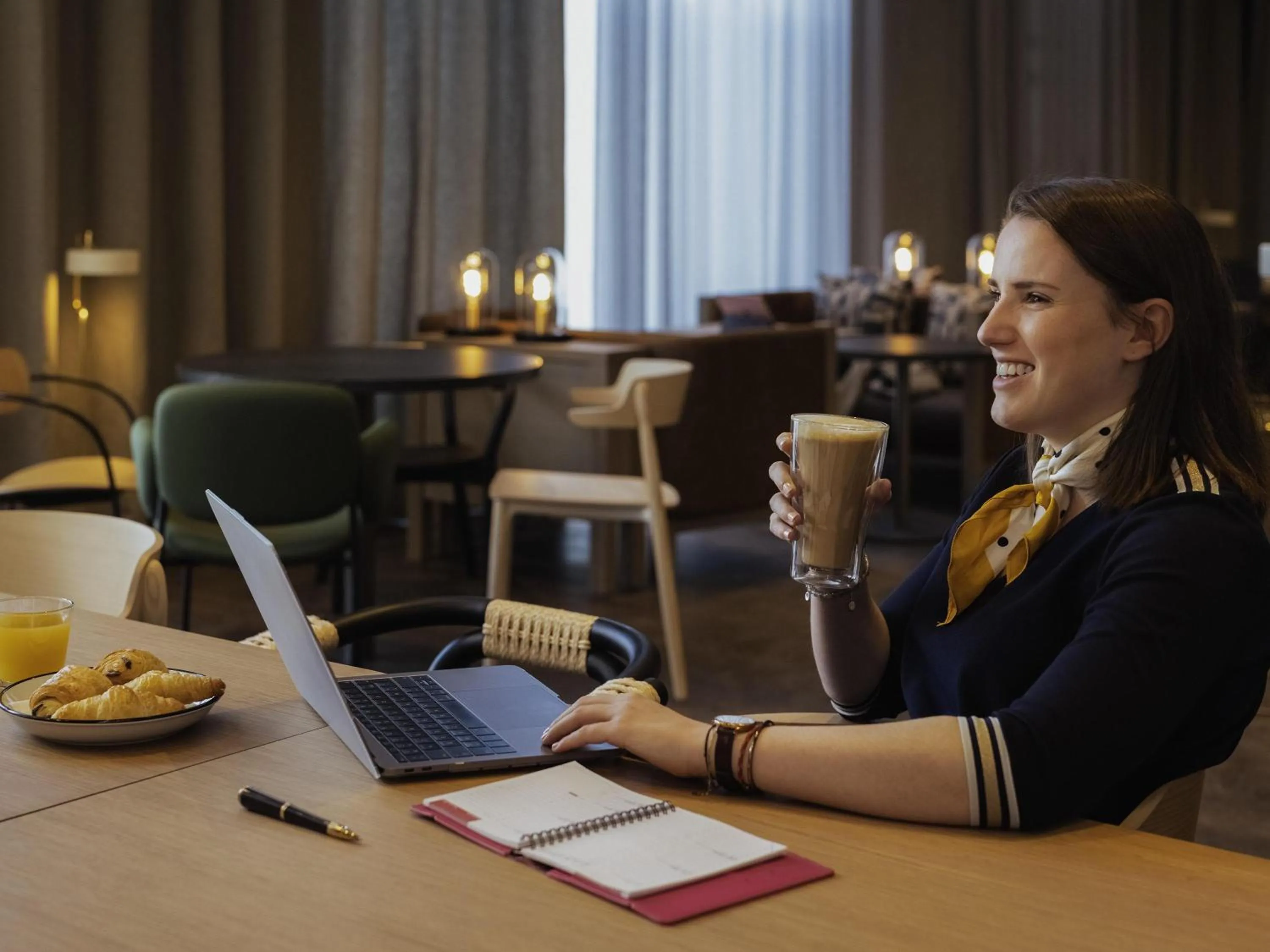 Lounge or bar in Novotel Annemasse Centre - Porte de Genève