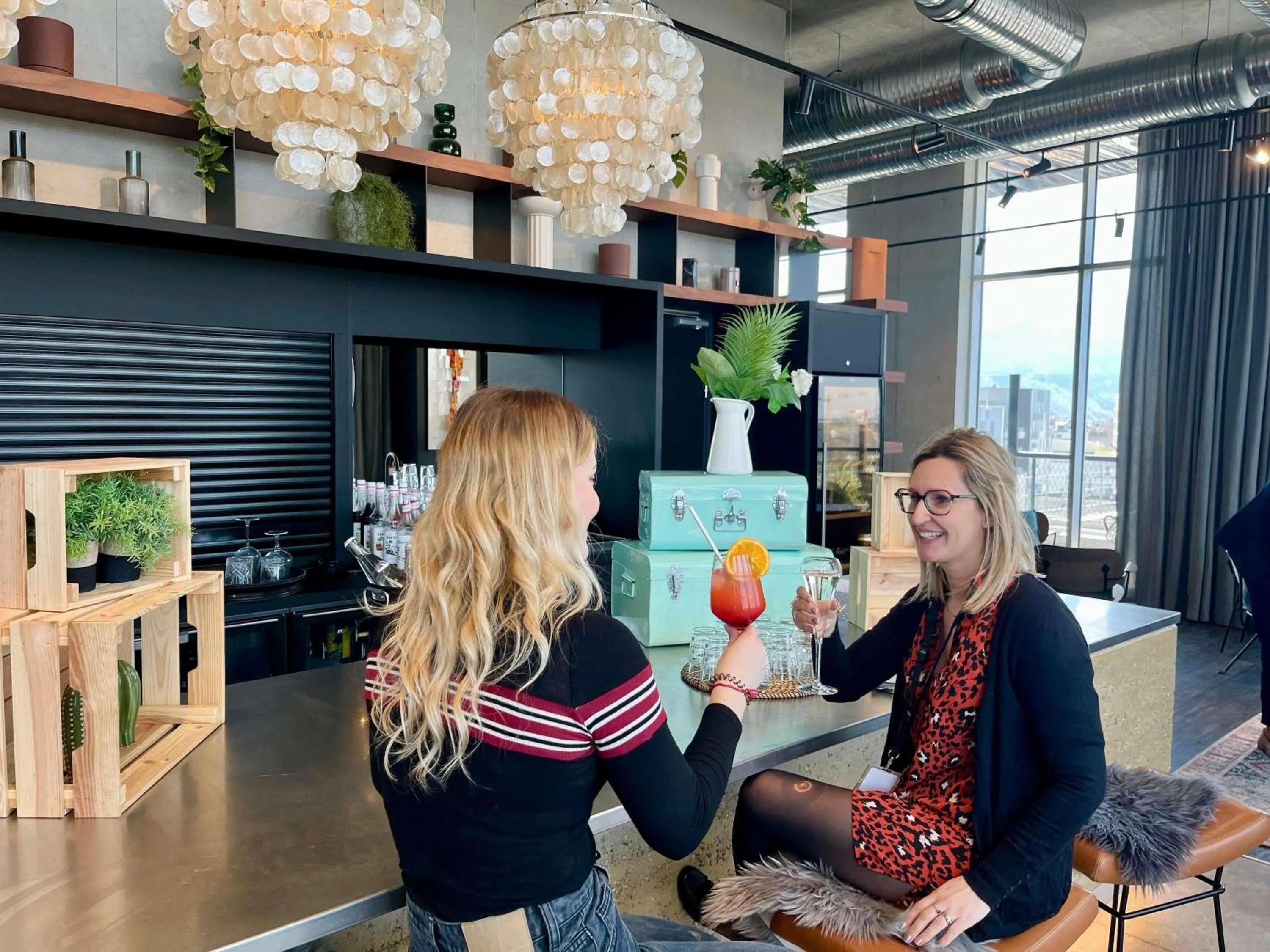 Lounge or bar in Novotel Annemasse Centre - Porte de Genève