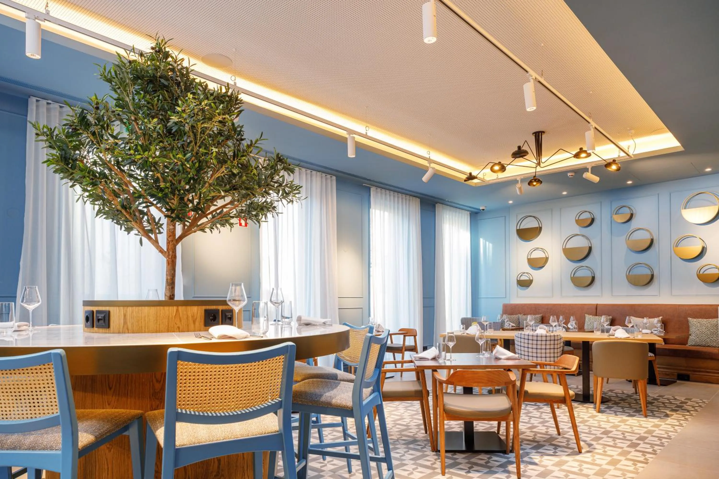 Restaurant/places to eat in Mercure Porto Centro Aliados