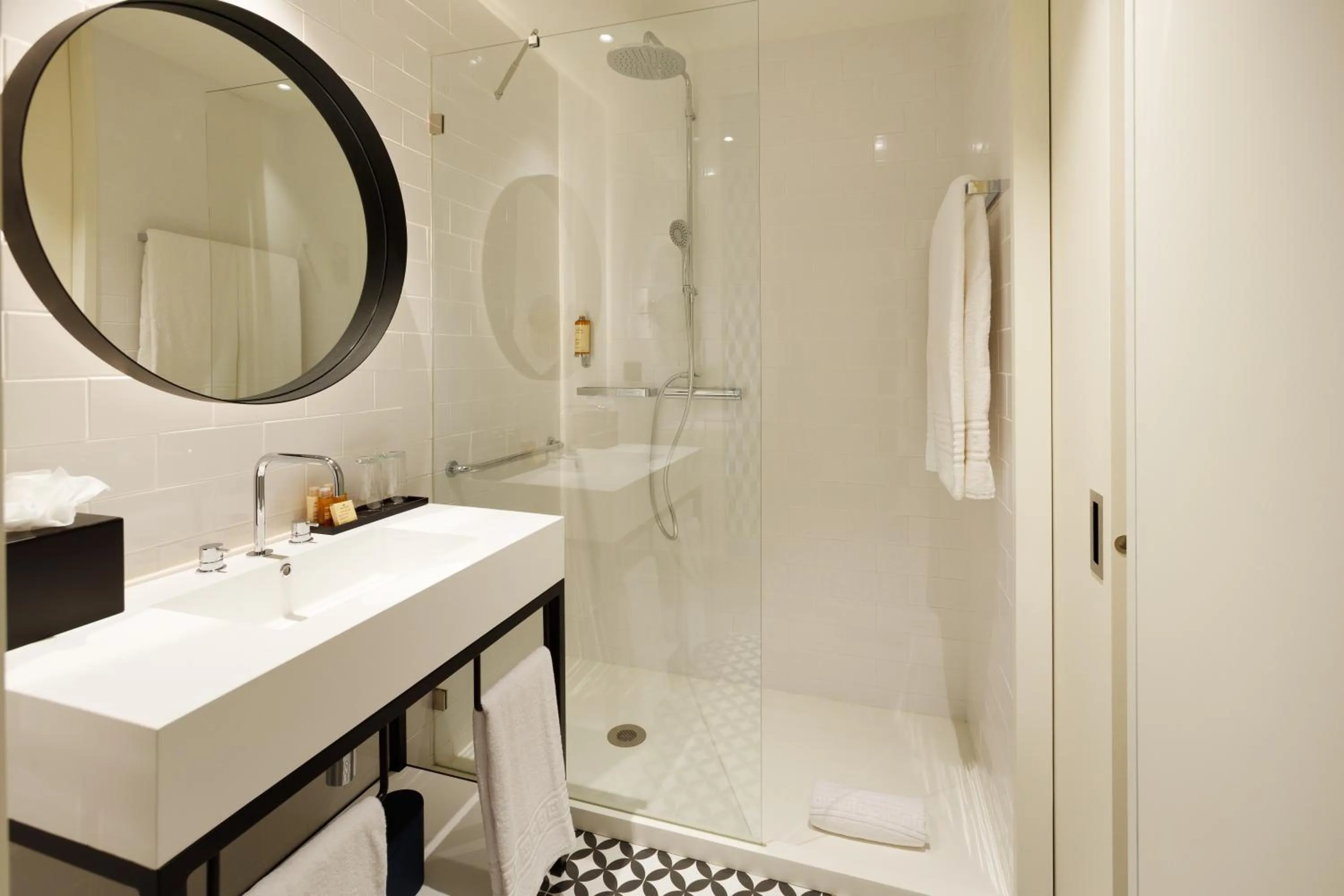 Bathroom in Mercure Porto Centro Aliados