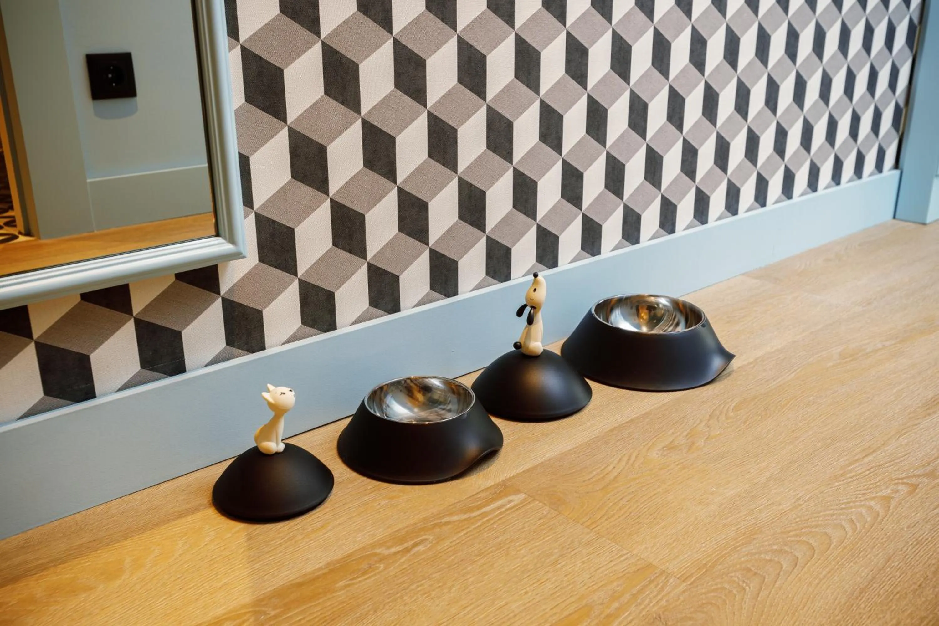 Animals in Mercure Porto Centro Aliados