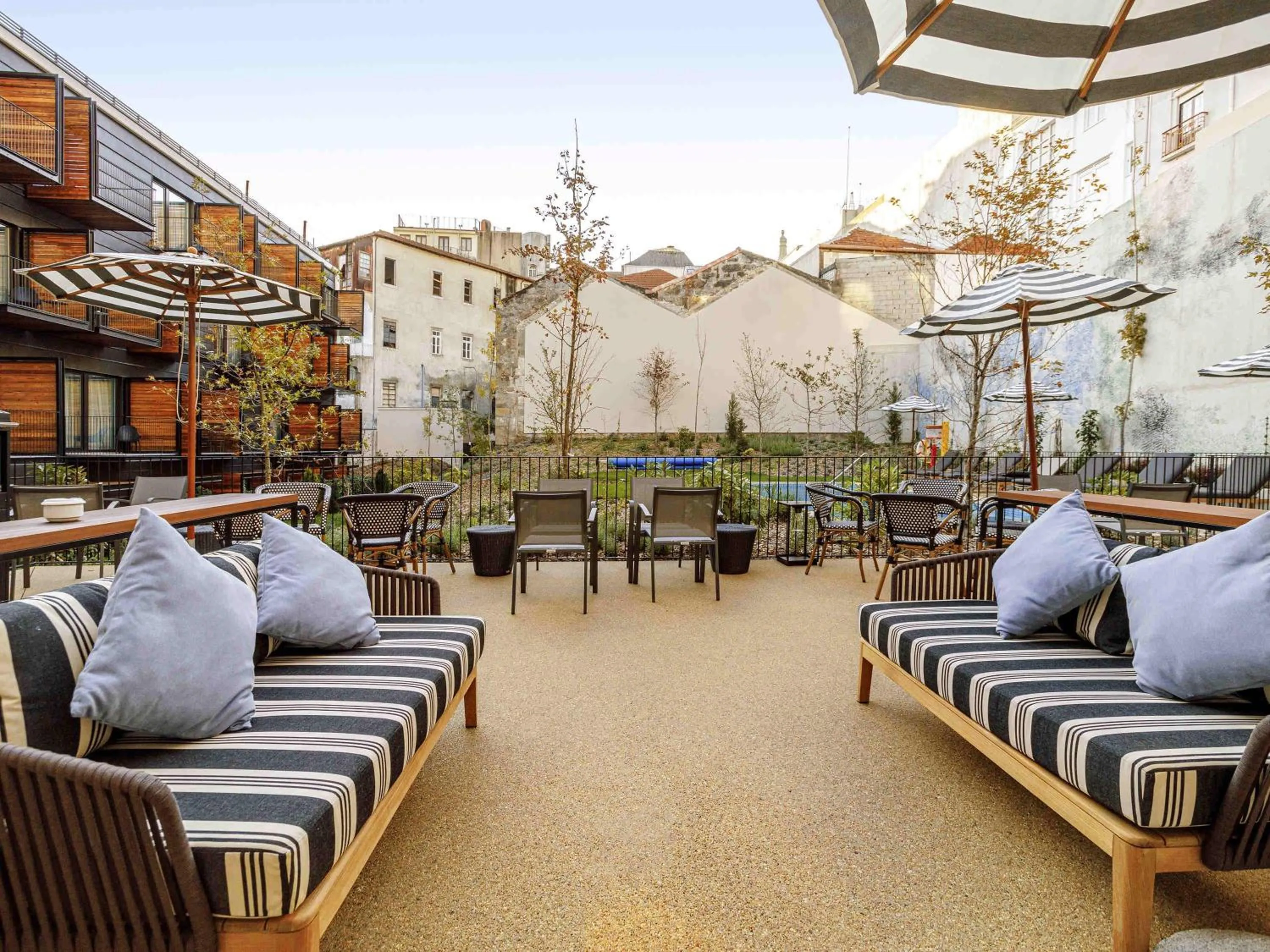 Restaurant/places to eat in Mercure Porto Centro Aliados