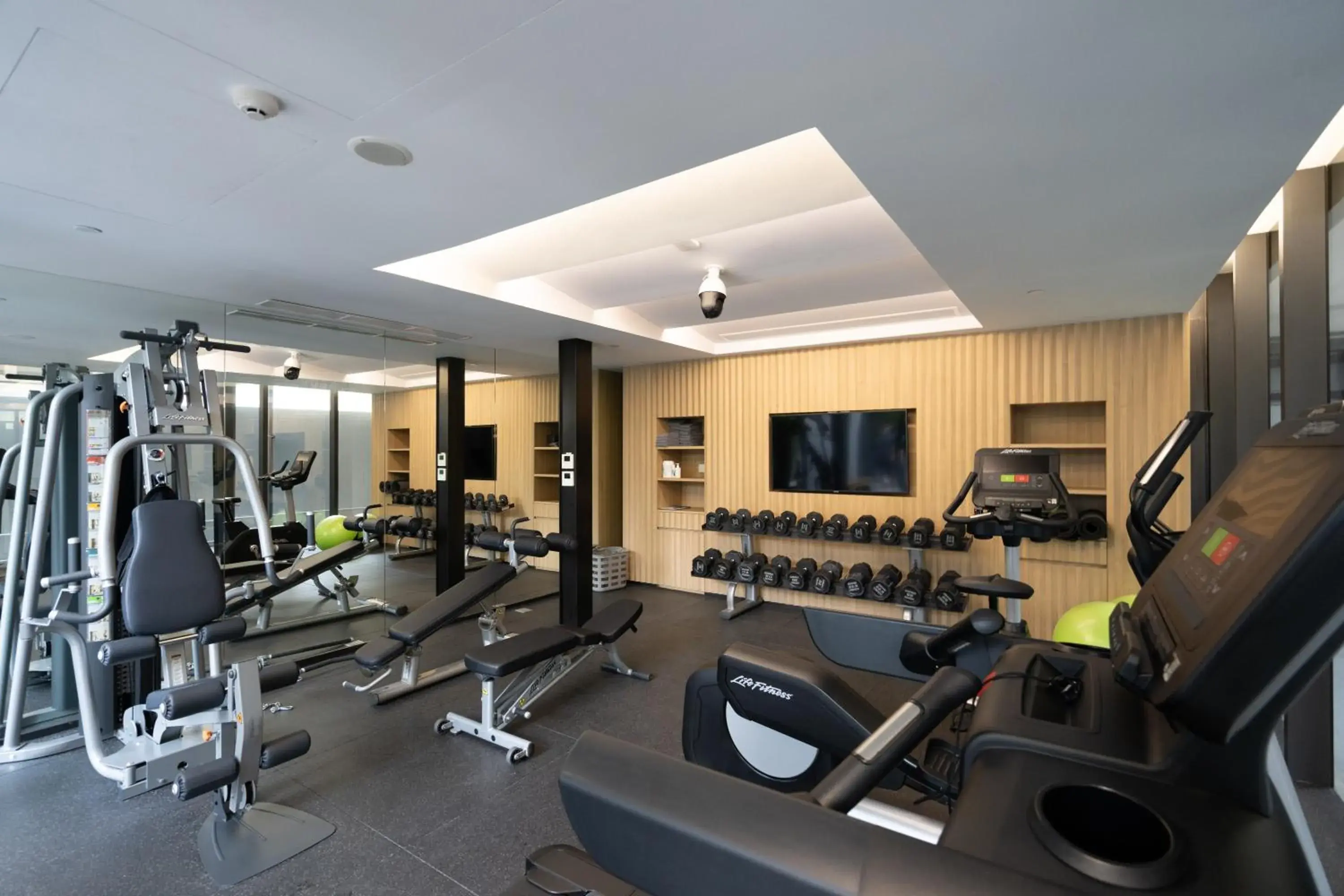 Fitness centre/facilities in Homm Sukhumvit34 Bangkok Fitness centre/facilities in Homm Sukhumvit34 Bangkok
