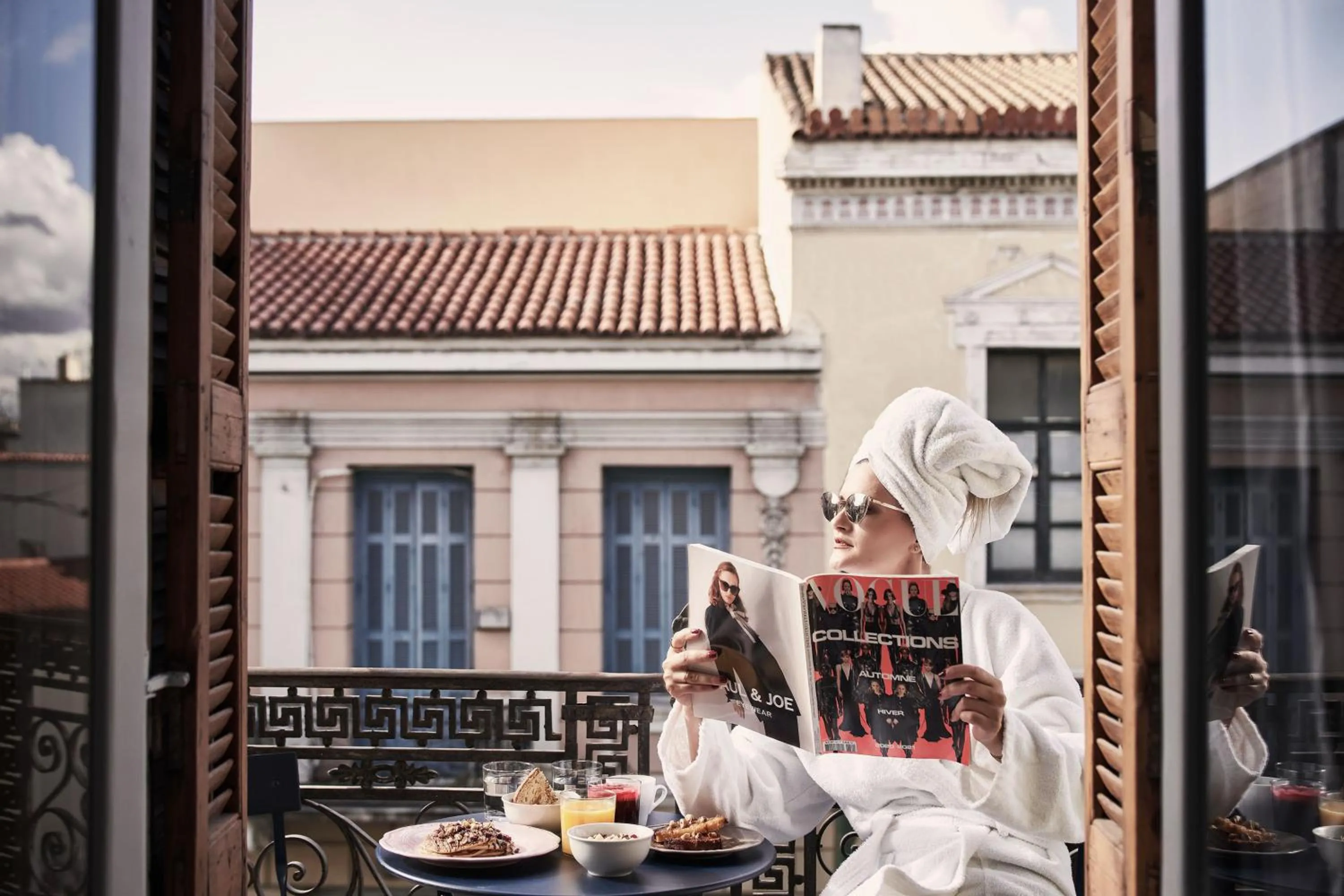 Buffet breakfast in Asomaton