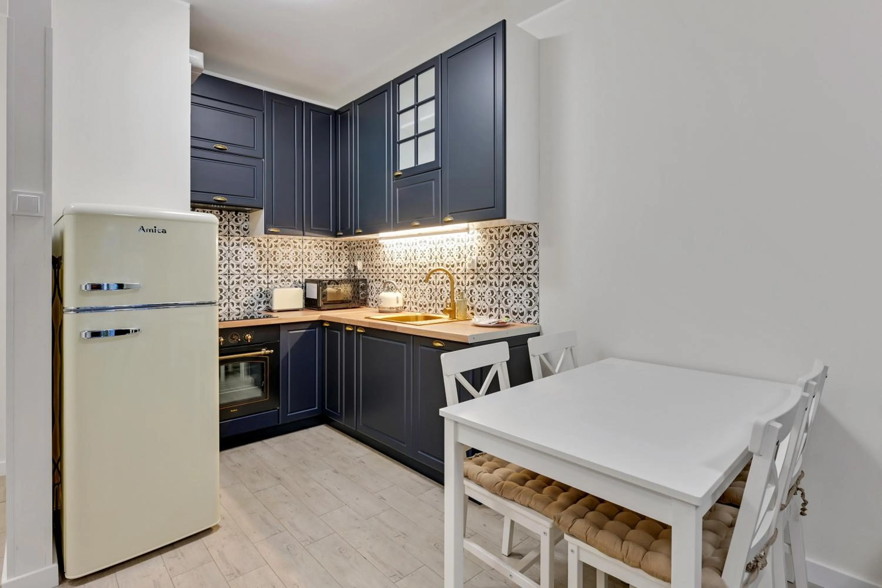 Kitchen or kitchenette in GRANO APARTMENTS Gdańsk Residence SPA & Wellness - GRANO APARTMENTS Gdańsk Old Town SPA & Wellness