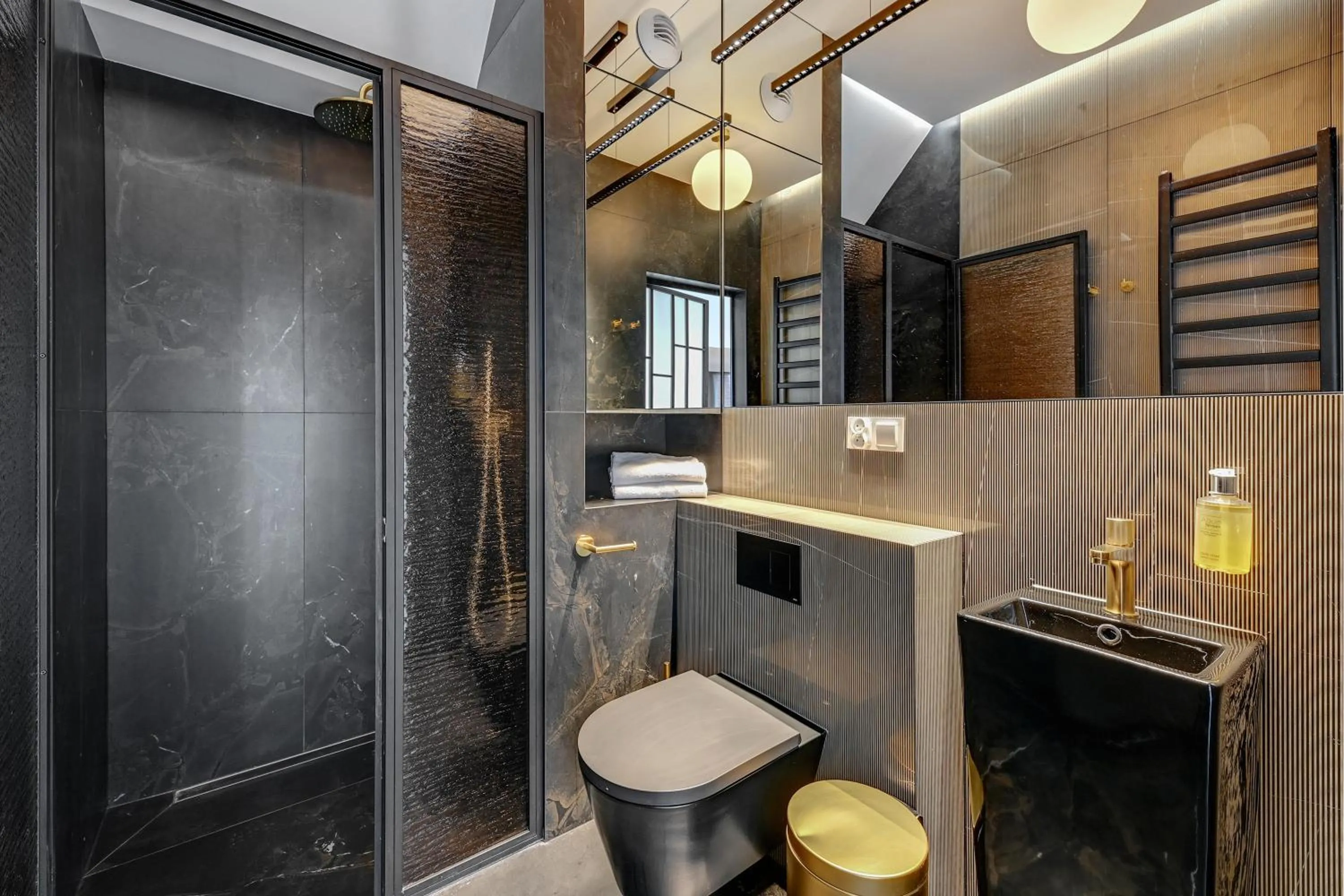 Shower in GRANO APARTMENTS Gdańsk Residence SPA & Wellness - GRANO APARTMENTS Gdańsk Old Town SPA & Wellness