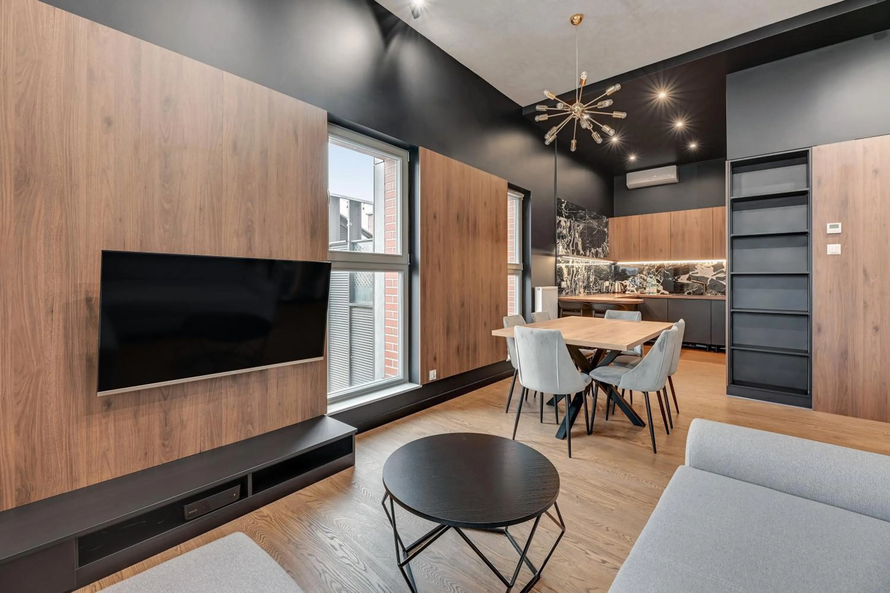 TV and multimedia in GRANO APARTMENTS Gdańsk Residence SPA & Wellness - GRANO APARTMENTS Gdańsk Old Town SPA & Wellness