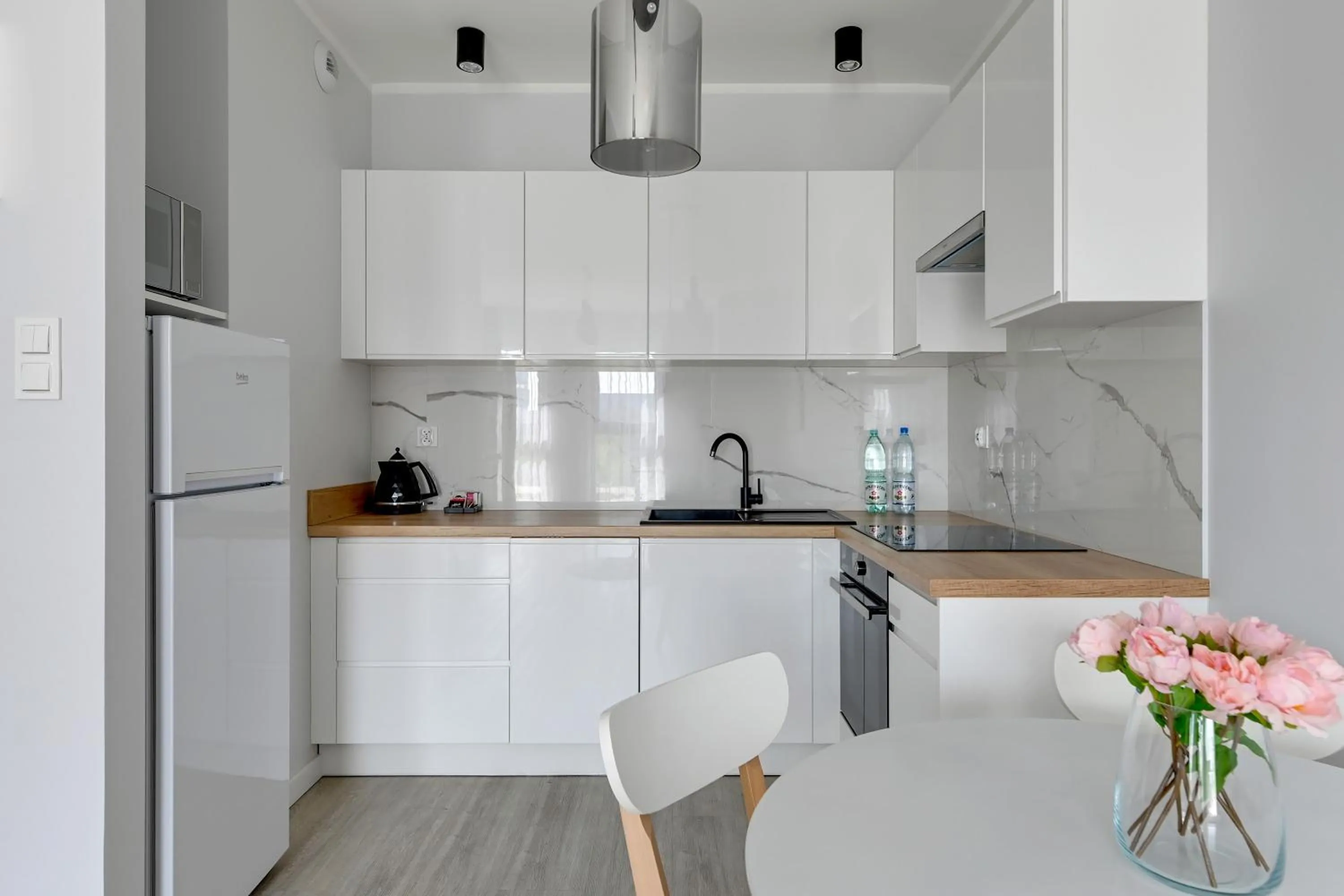 Kitchen or kitchenette in GRANO APARTMENTS Gdańsk Residence SPA & Wellness - GRANO APARTMENTS Gdańsk Old Town SPA & Wellness