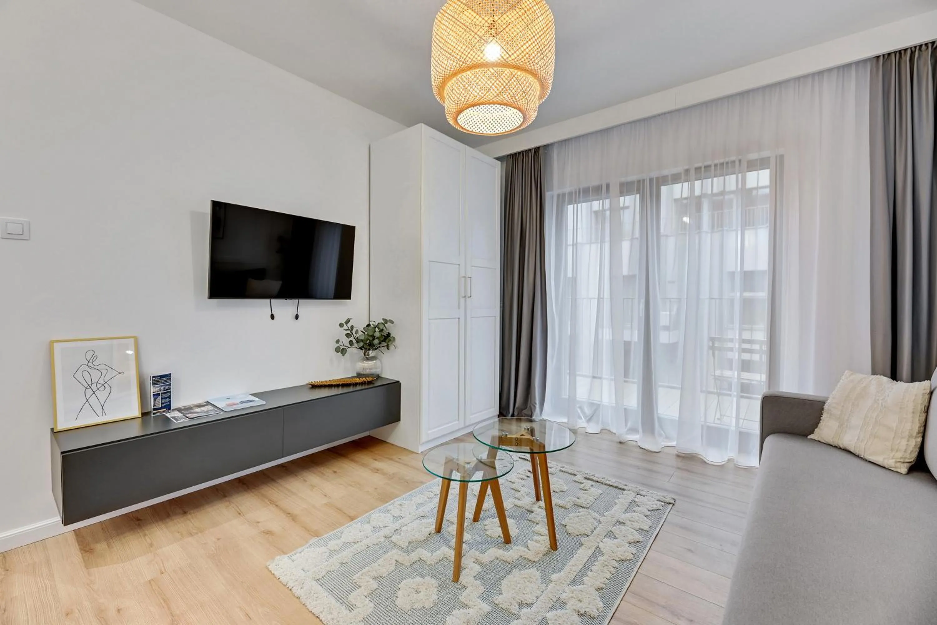 TV and multimedia in GRANO APARTMENTS Gdańsk Residence SPA & Wellness - GRANO APARTMENTS Gdańsk Old Town SPA & Wellness