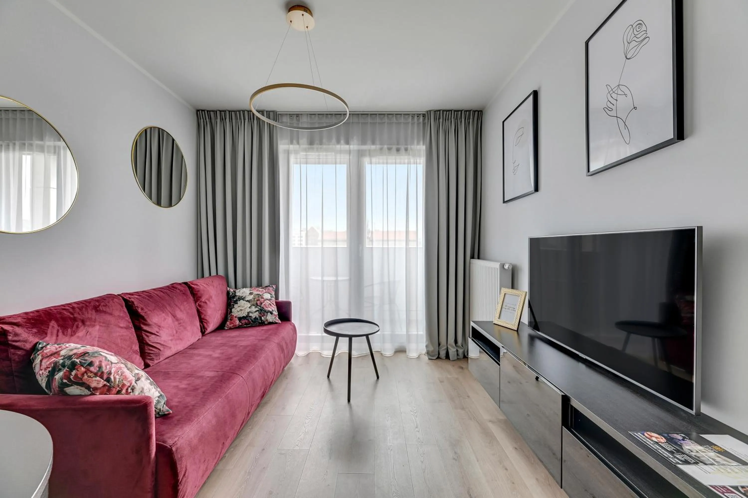 TV and multimedia in GRANO APARTMENTS Gdańsk Residence SPA & Wellness - GRANO APARTMENTS Gdańsk Old Town SPA & Wellness