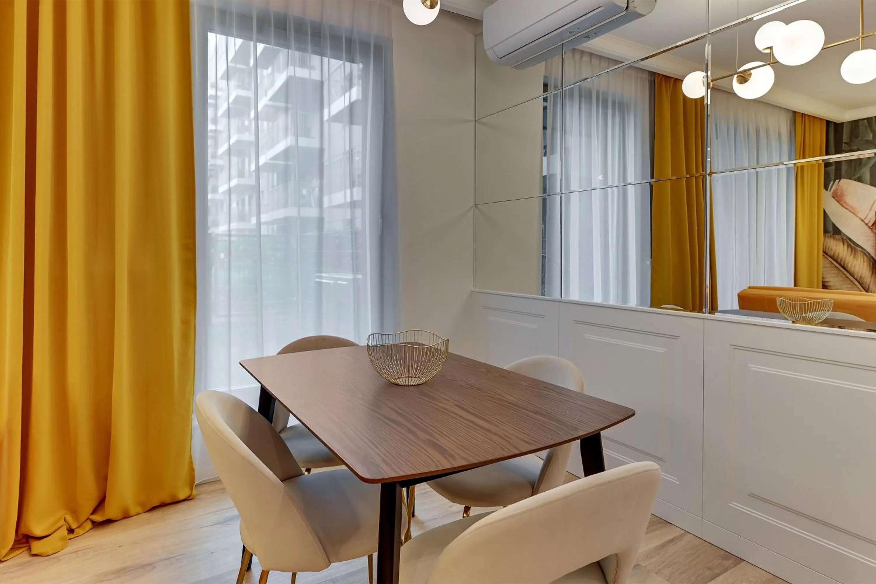 Living room in GRANO APARTMENTS Gdańsk Residence SPA & Wellness - GRANO APARTMENTS Gdańsk Old Town SPA & Wellness