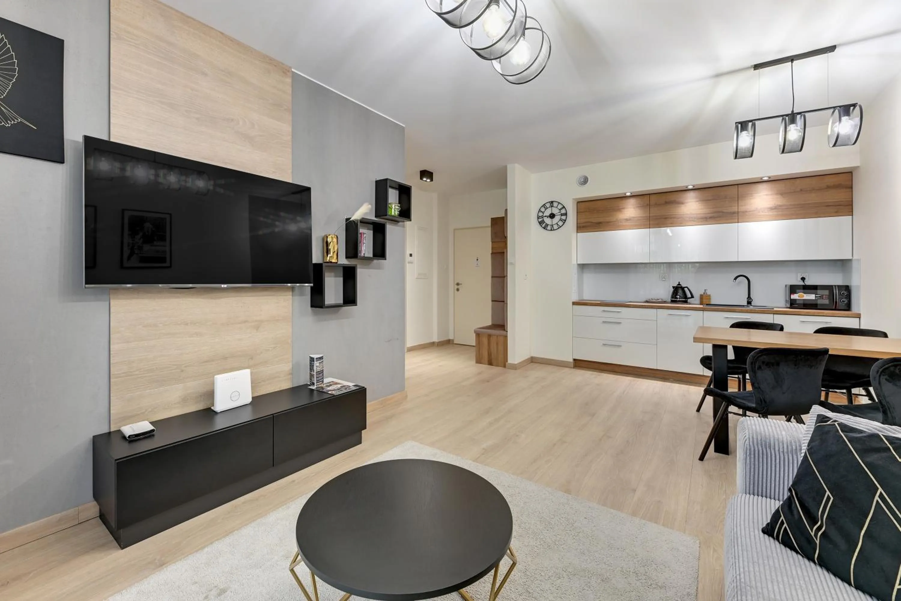 TV and multimedia in GRANO APARTMENTS Gdańsk Residence SPA & Wellness - GRANO APARTMENTS Gdańsk Old Town SPA & Wellness