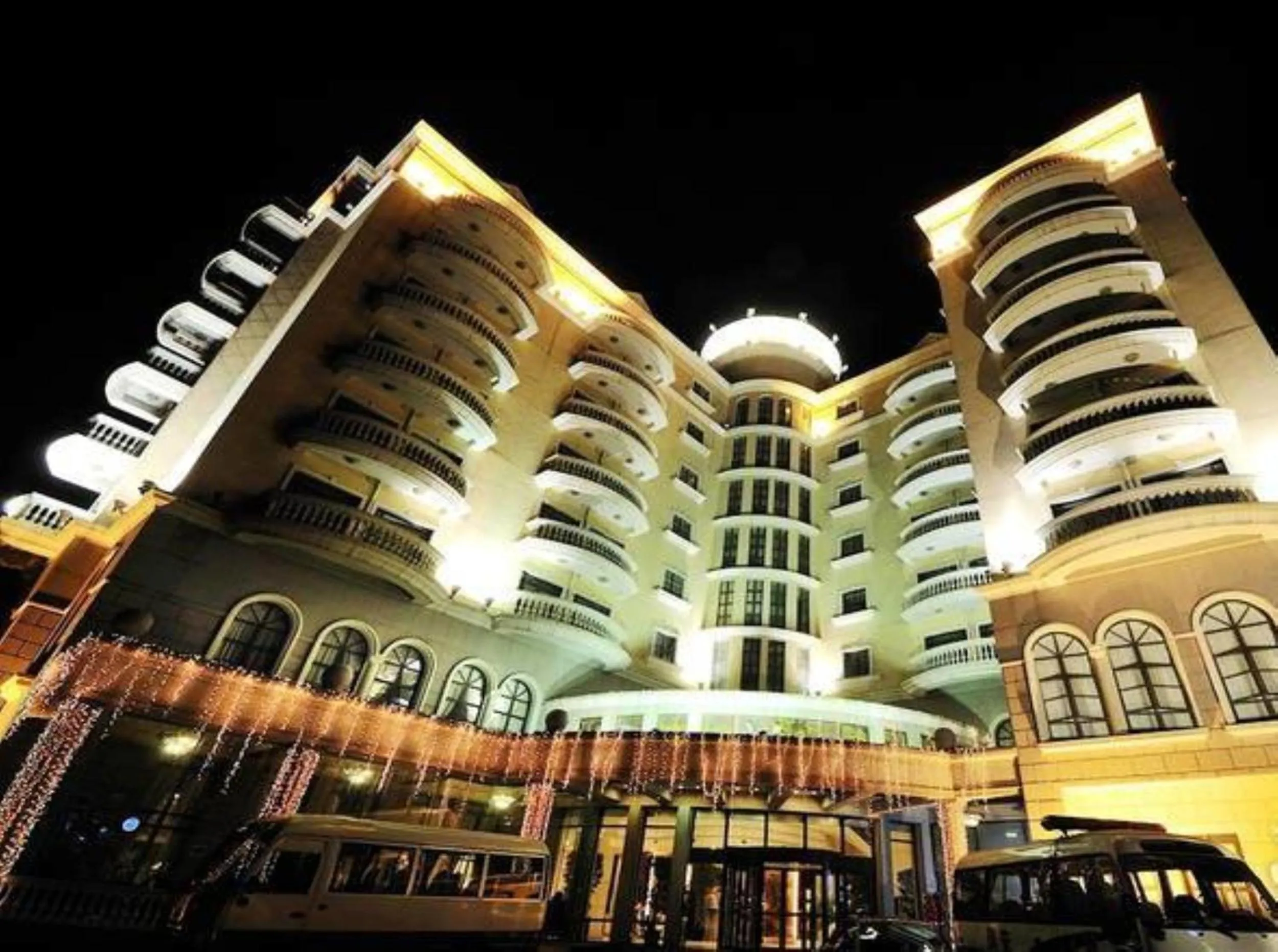 Facade/entrance in Anting Villa Hotel
