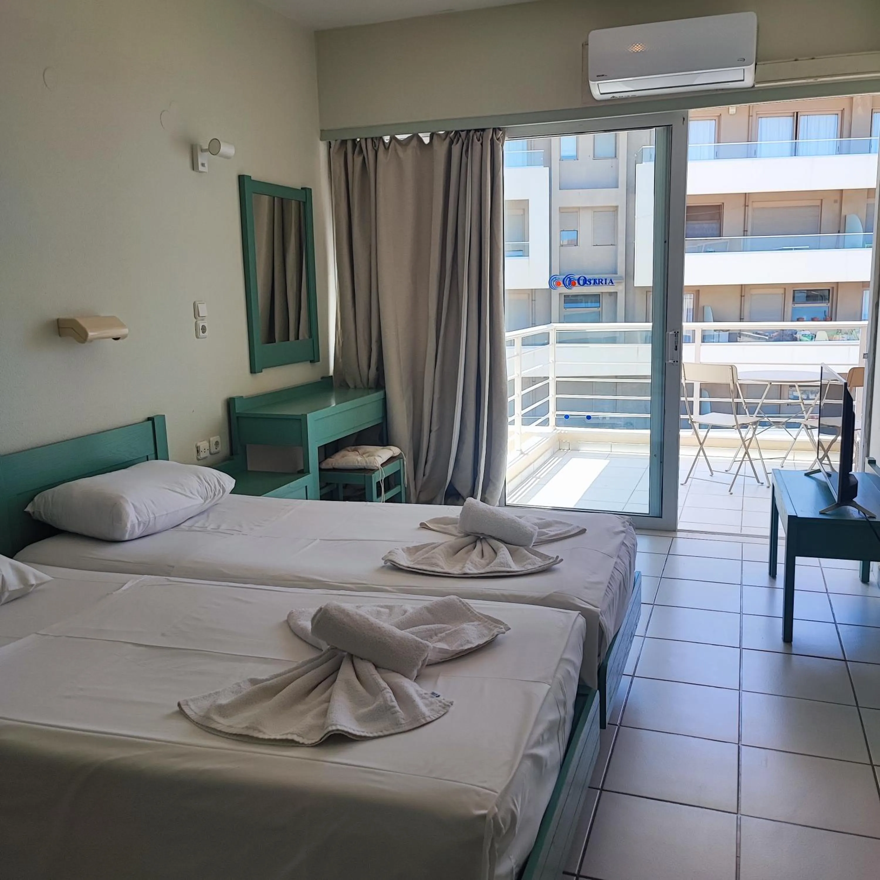 Bed in Ostria Studios