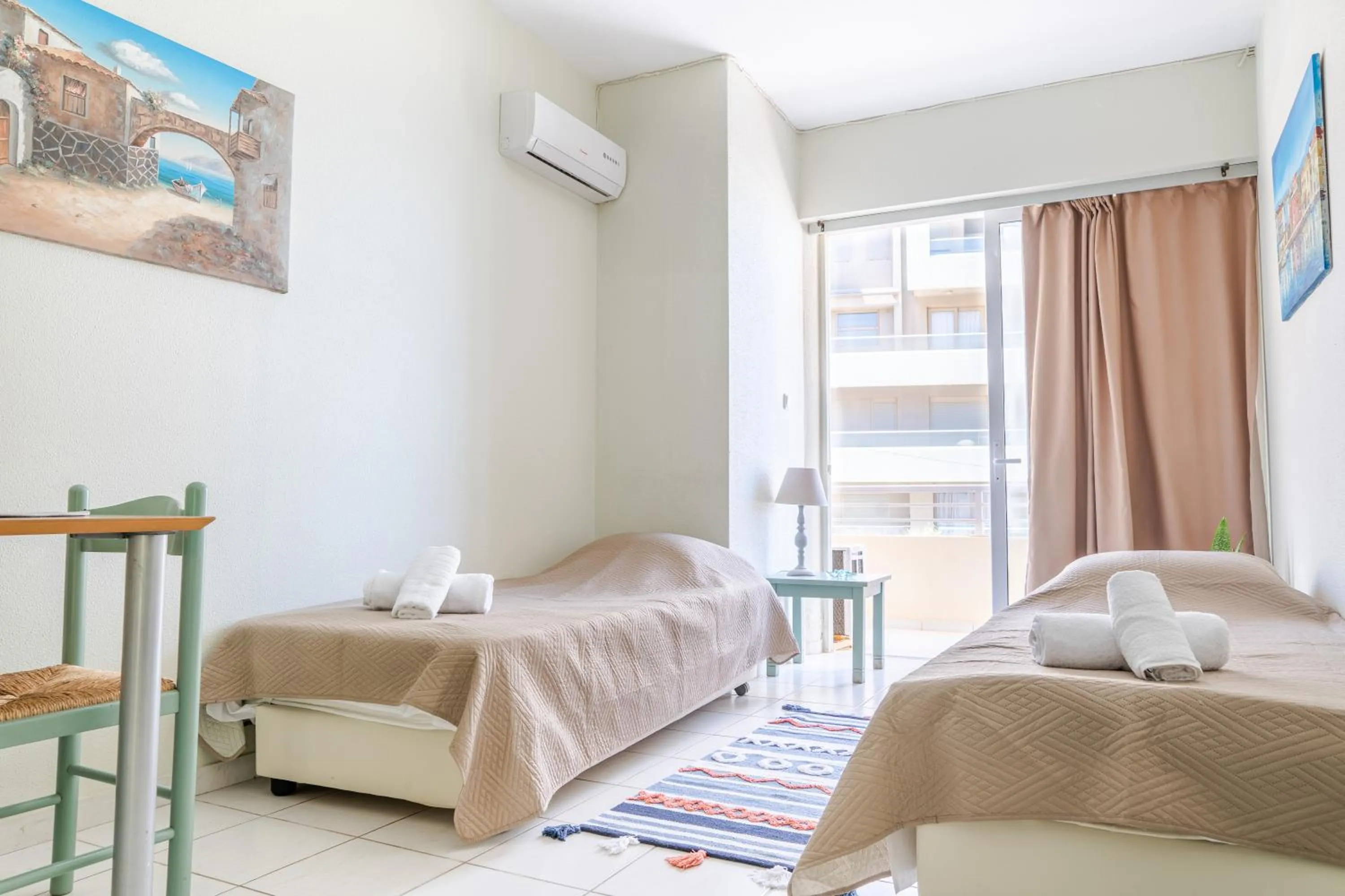 Bed in Ostria Studios