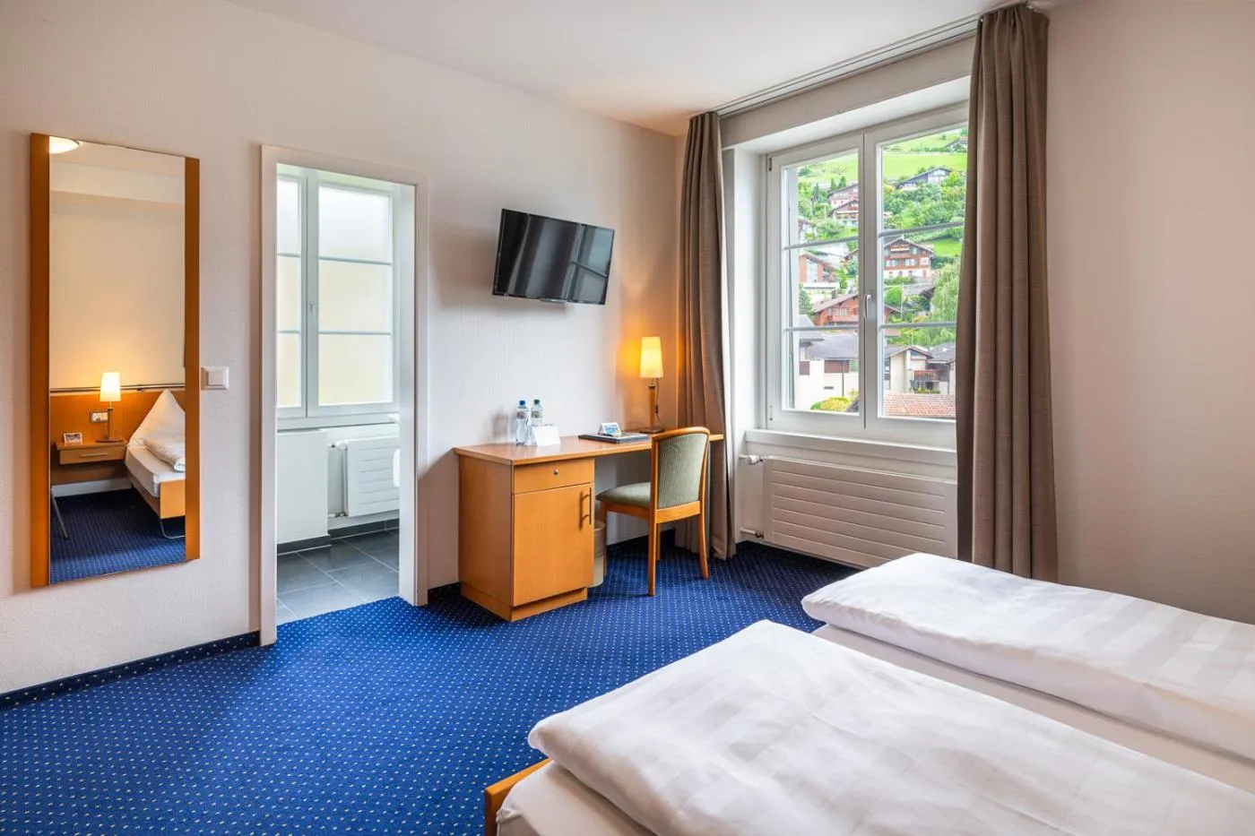 View (from property/room), Bed in Parkhotel Gunten – Beach & Spa