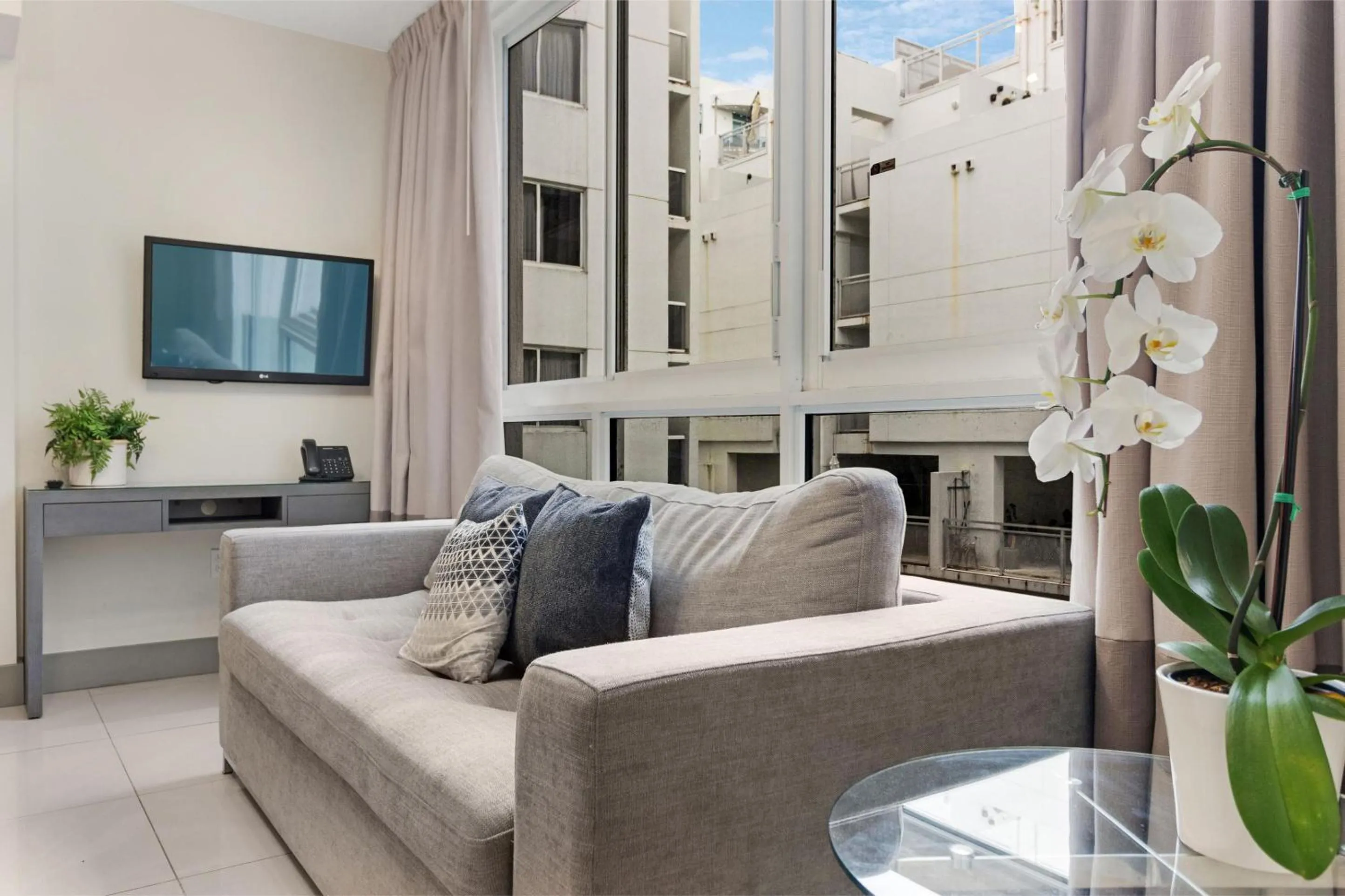 Roami at Habitat Brickell