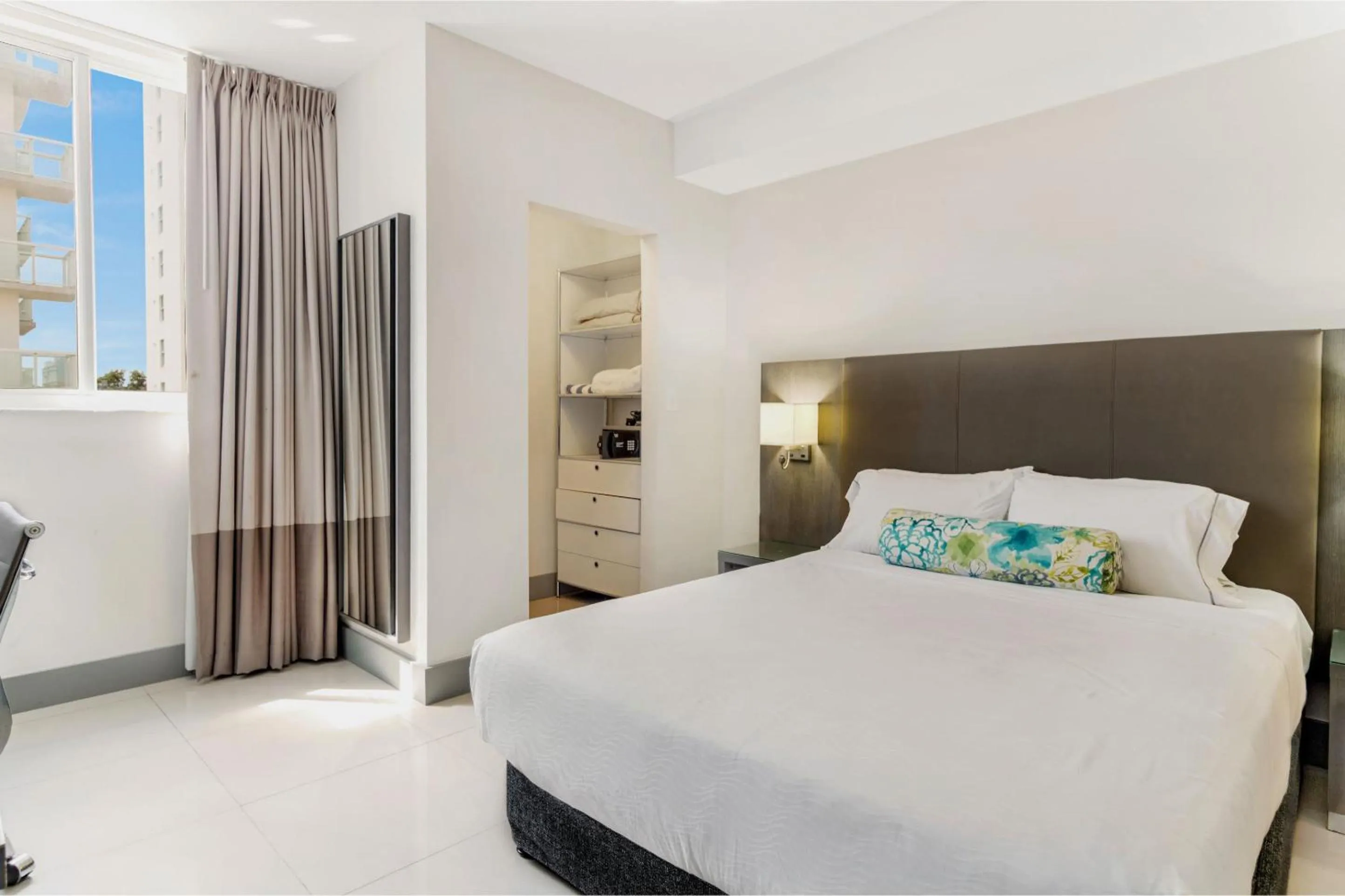 Bed in Roami at Habitat Brickell