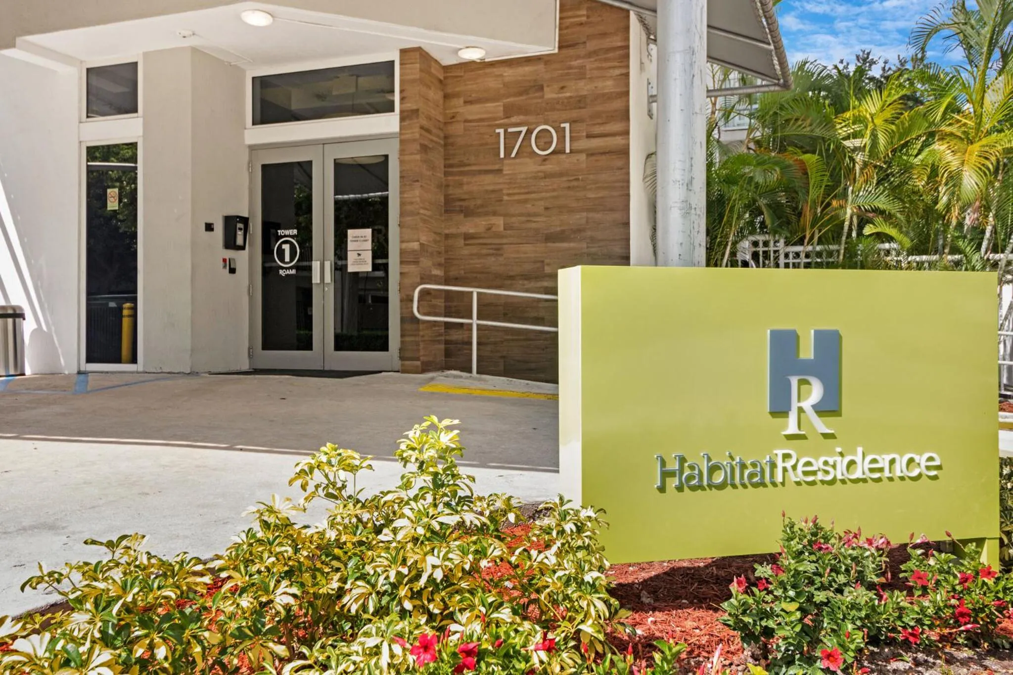 Roami at Habitat Brickell