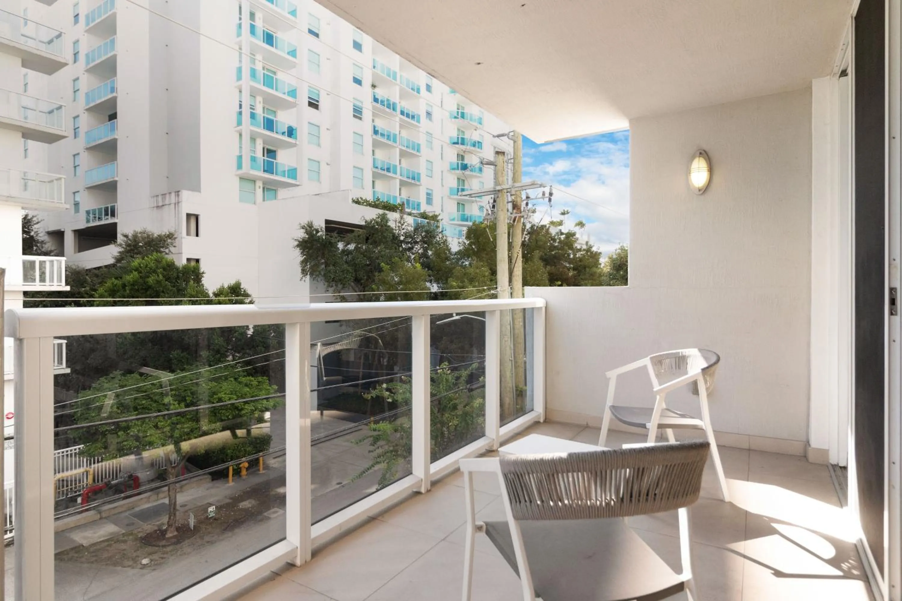 Roami at Habitat Brickell