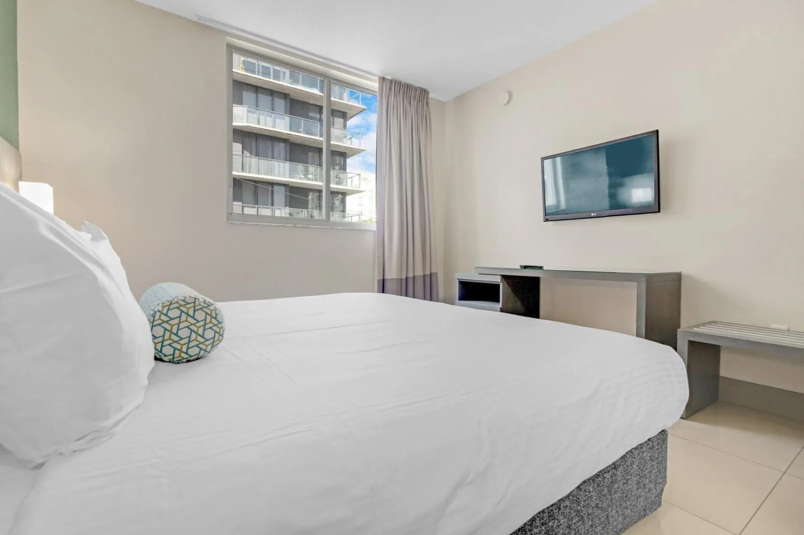 Bed in Roami at Habitat Brickell