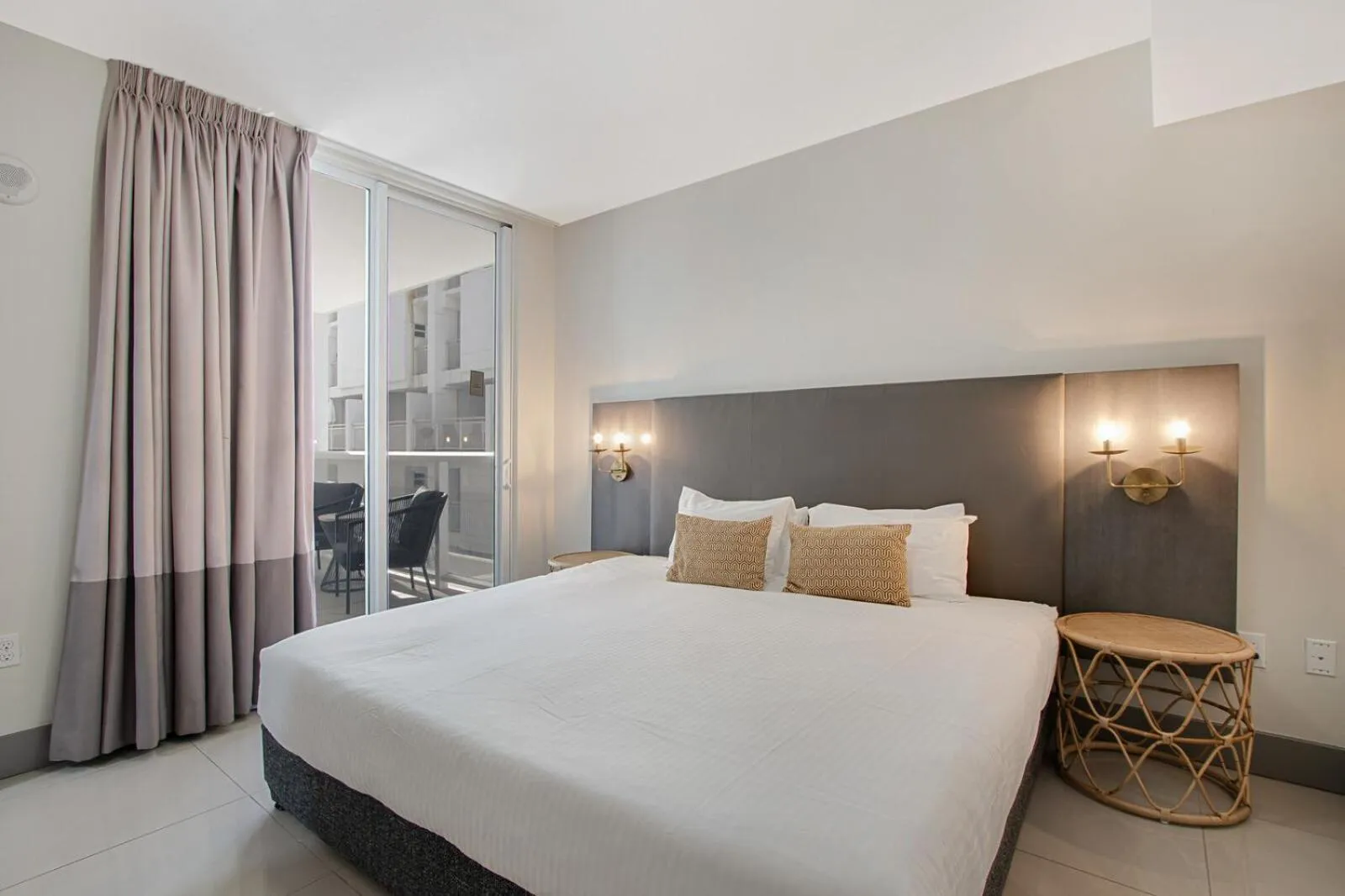 Bed in Roami at Habitat Brickell