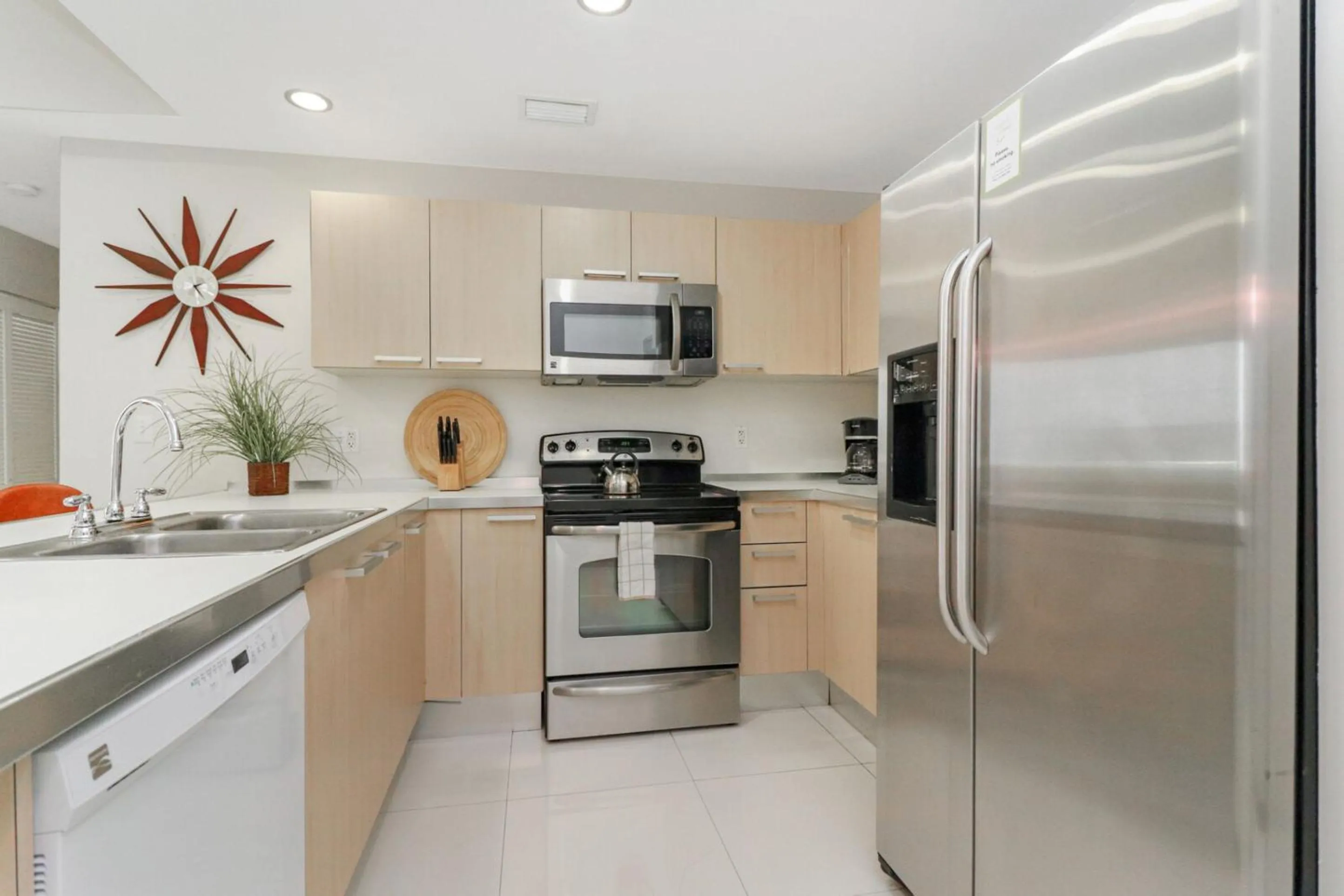 Roami at Habitat Brickell