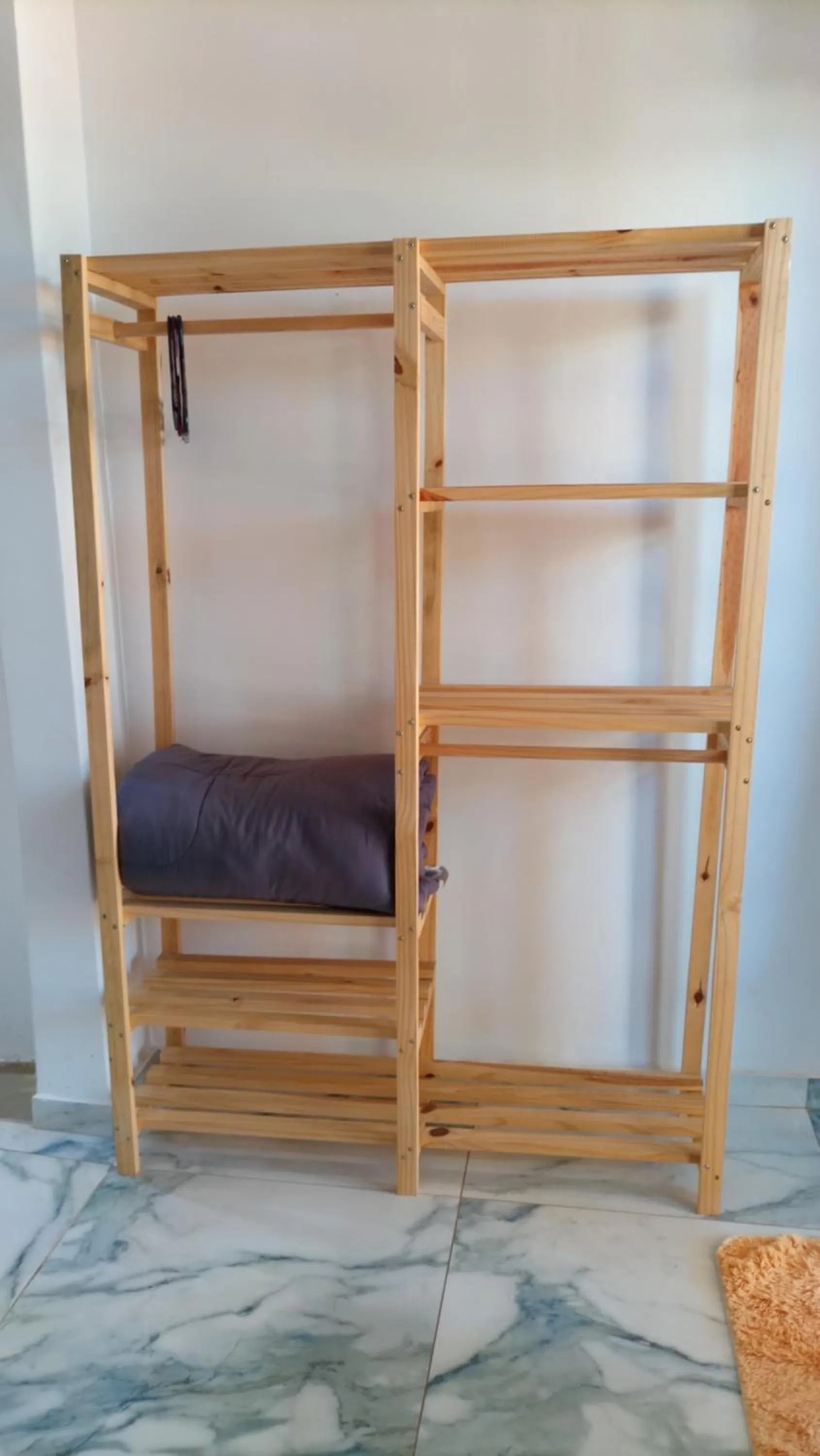 locker, Bed in Biomas Hotel