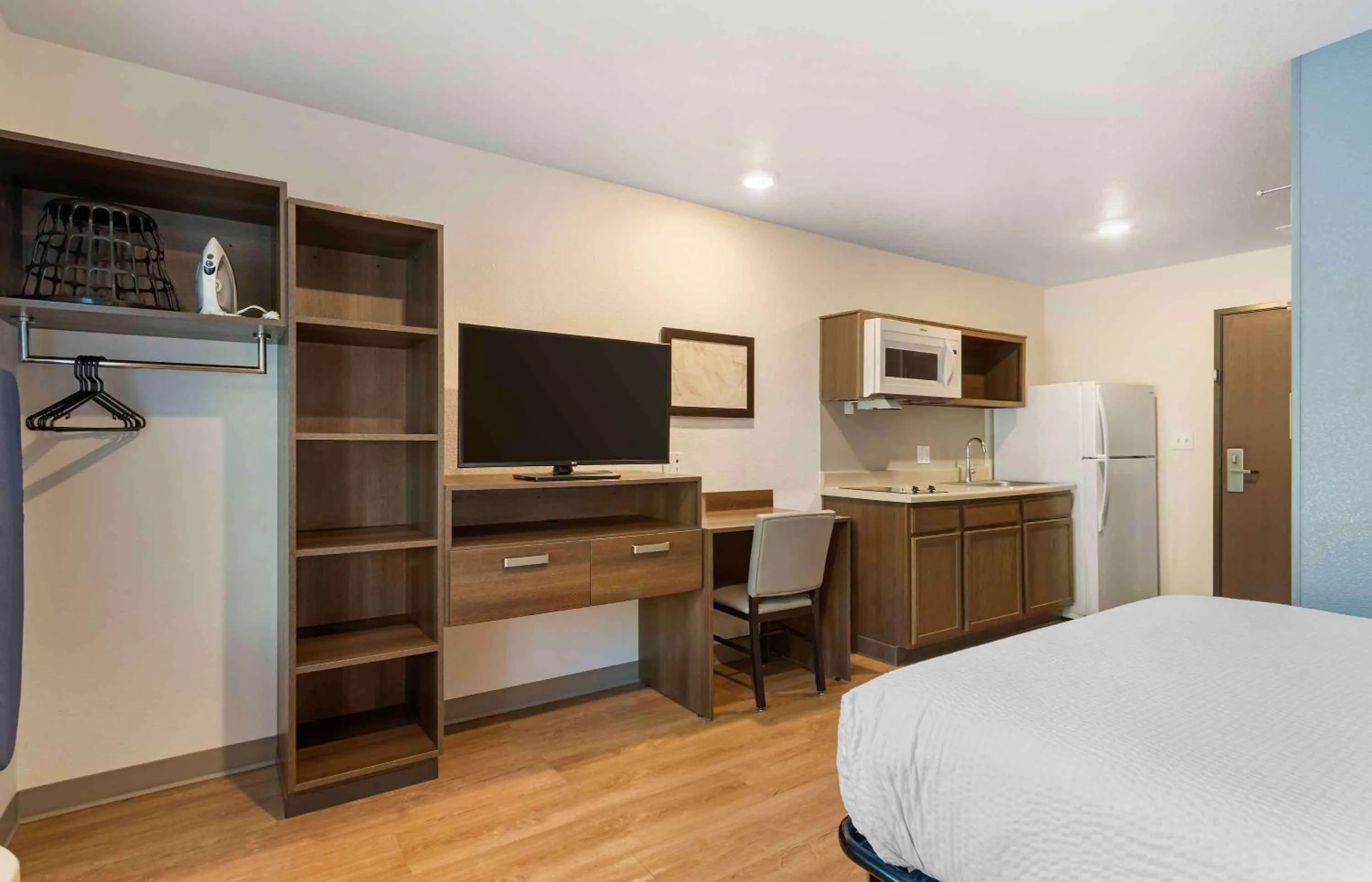 Bedroom in Extended Stay America Suites - Charlotte - Matthews