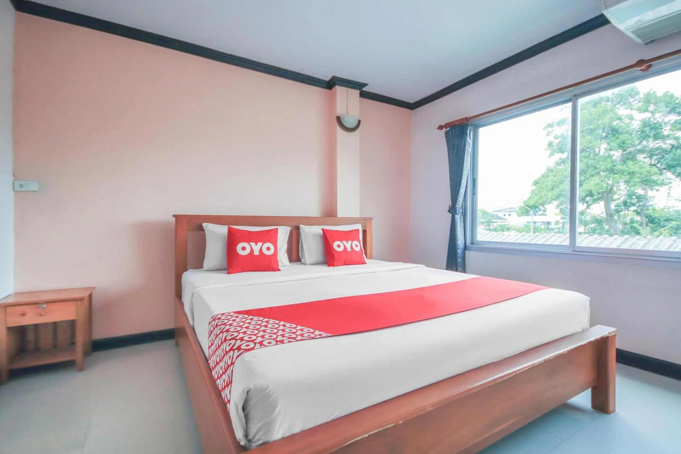Deluxe Triple Room in Prickhom Garden Hotel