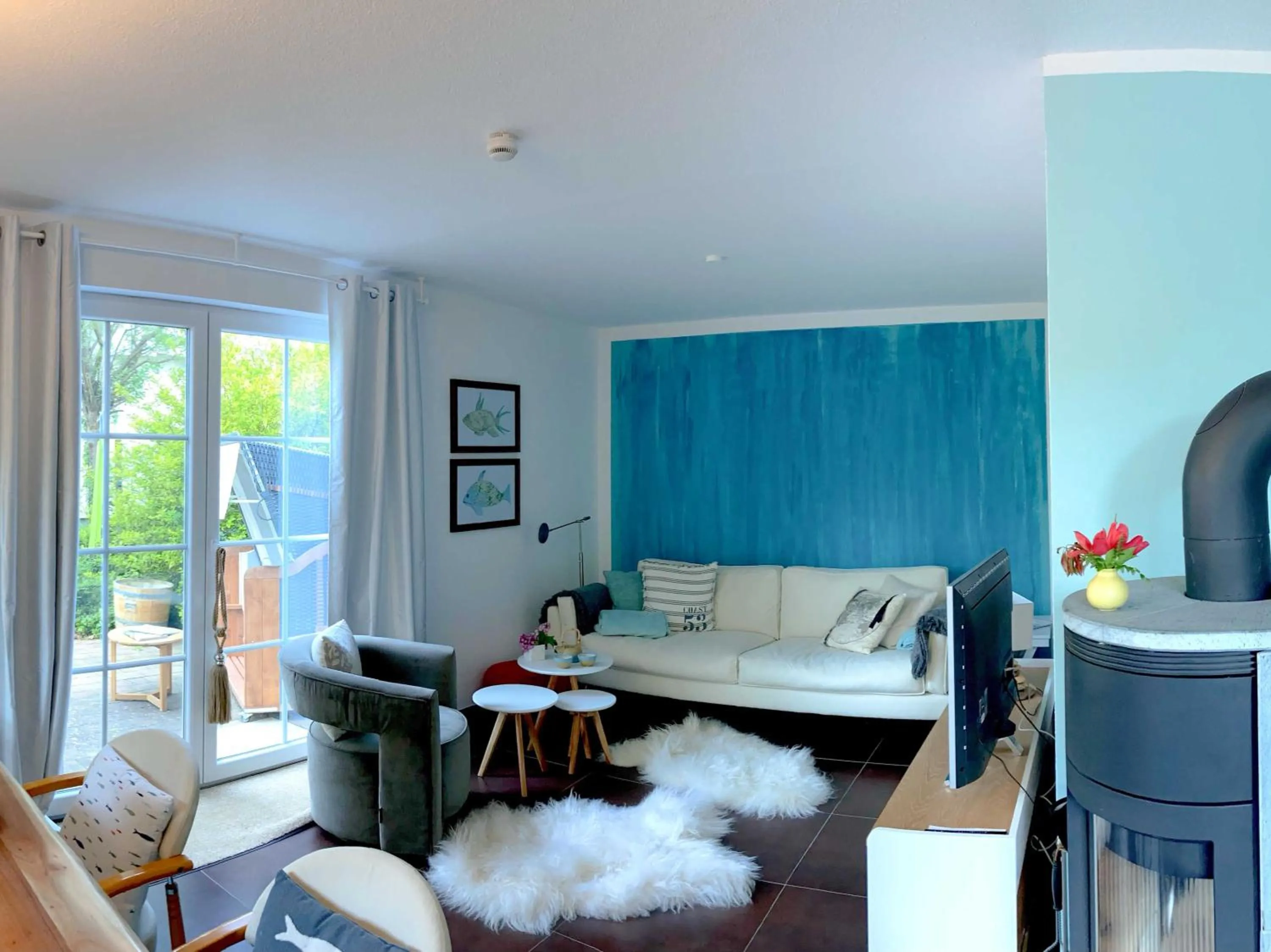 Bed in Ferienhaus Klünderberg in Binz mit Kamin, Terrasse, Strandkorb