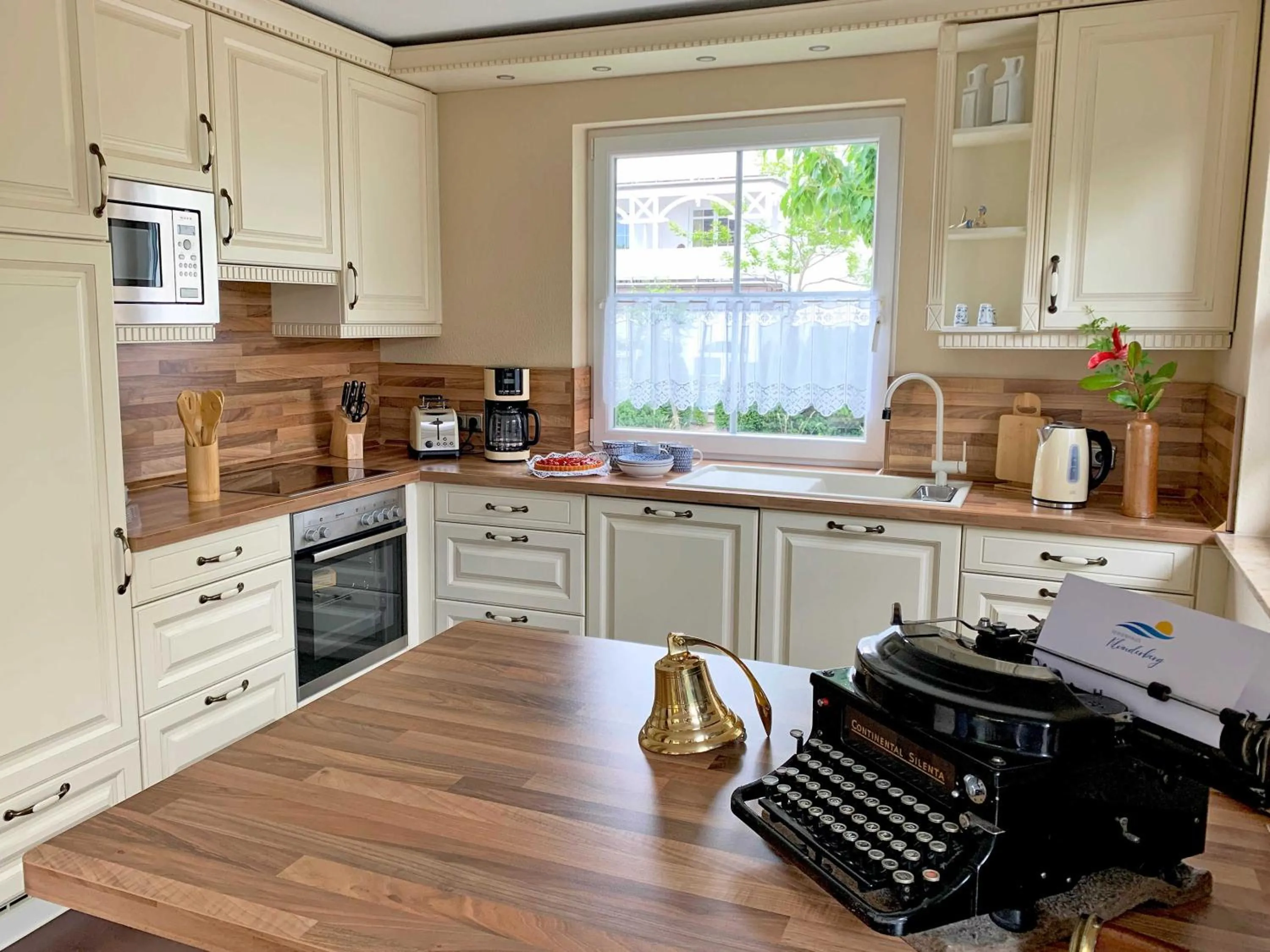 Ferienhaus Klünderberg in Binz mit Kamin, Terrasse, Strandkorb