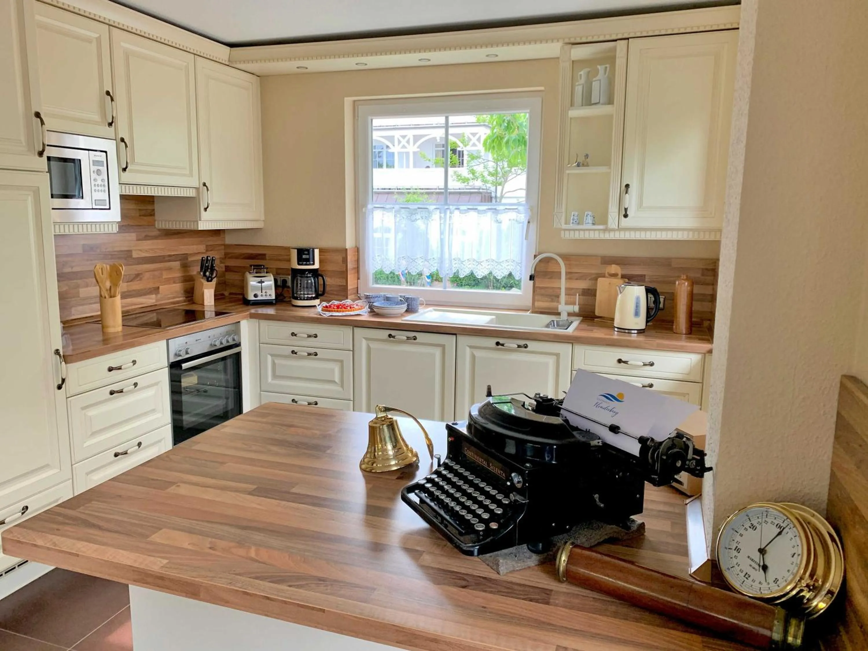 Ferienhaus Klünderberg in Binz mit Kamin, Terrasse, Strandkorb