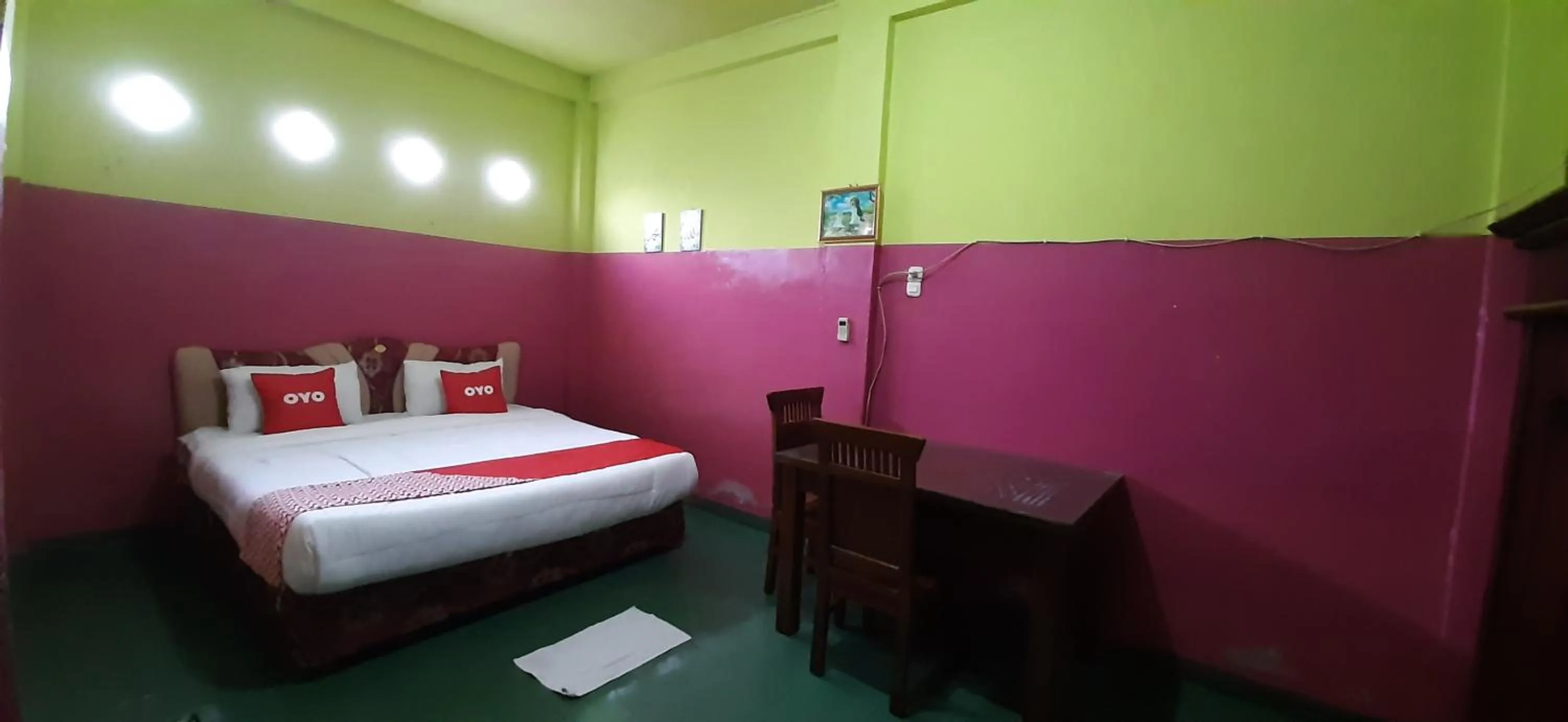 Bedroom, Bed in OYO Life 3874 Rere Residence Syariah