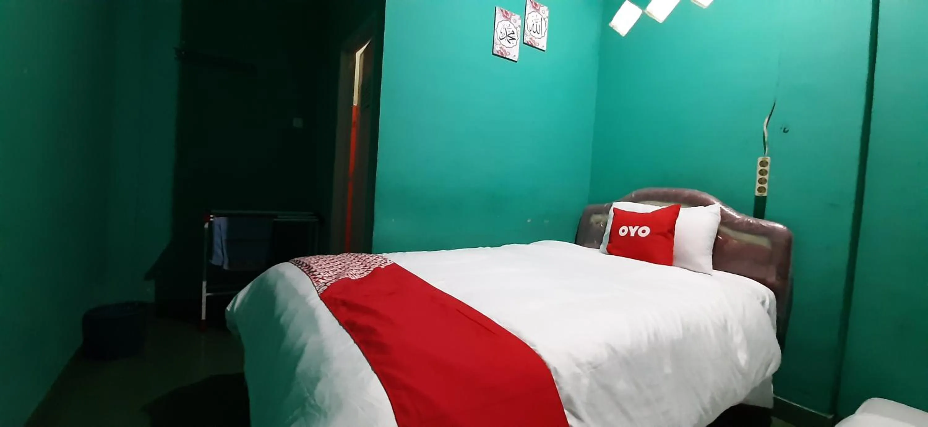 Bedroom, Bed in OYO Life 3874 Rere Residence Syariah