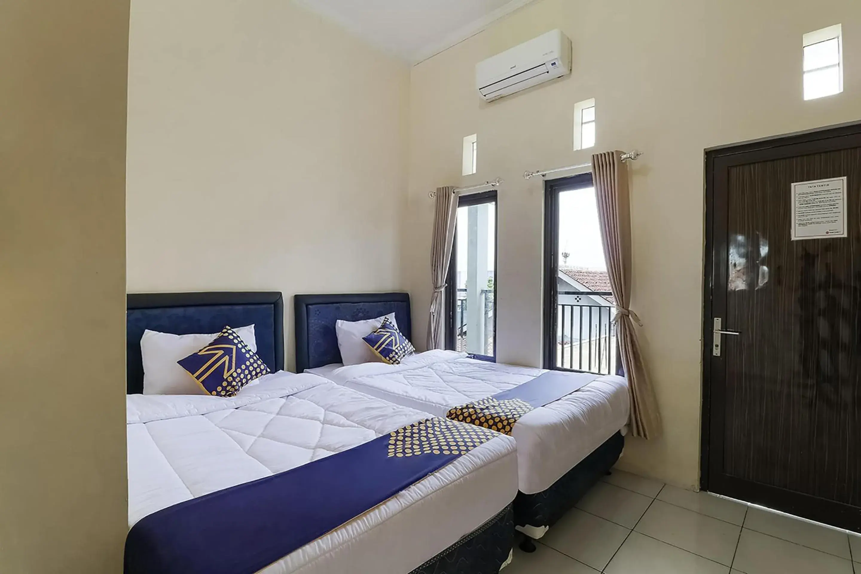 Bedroom, Bed in SPOT ON 3859 Sweet Candy 2NearResinda park mall Bedroom, Bed in SPOT ON 3859 Sweet Candy 2NearResinda park mall