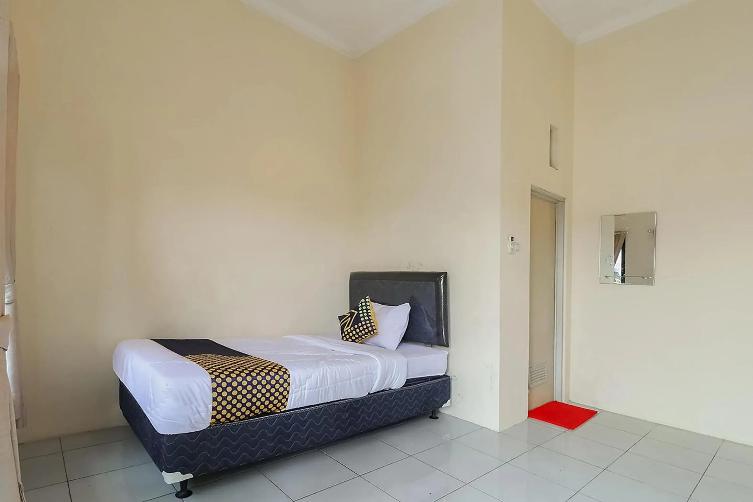 Bedroom, Bed in SPOT ON 3859 Sweet Candy 2NearResinda park mall Bedroom, Bed in SPOT ON 3859 Sweet Candy 2NearResinda park mall