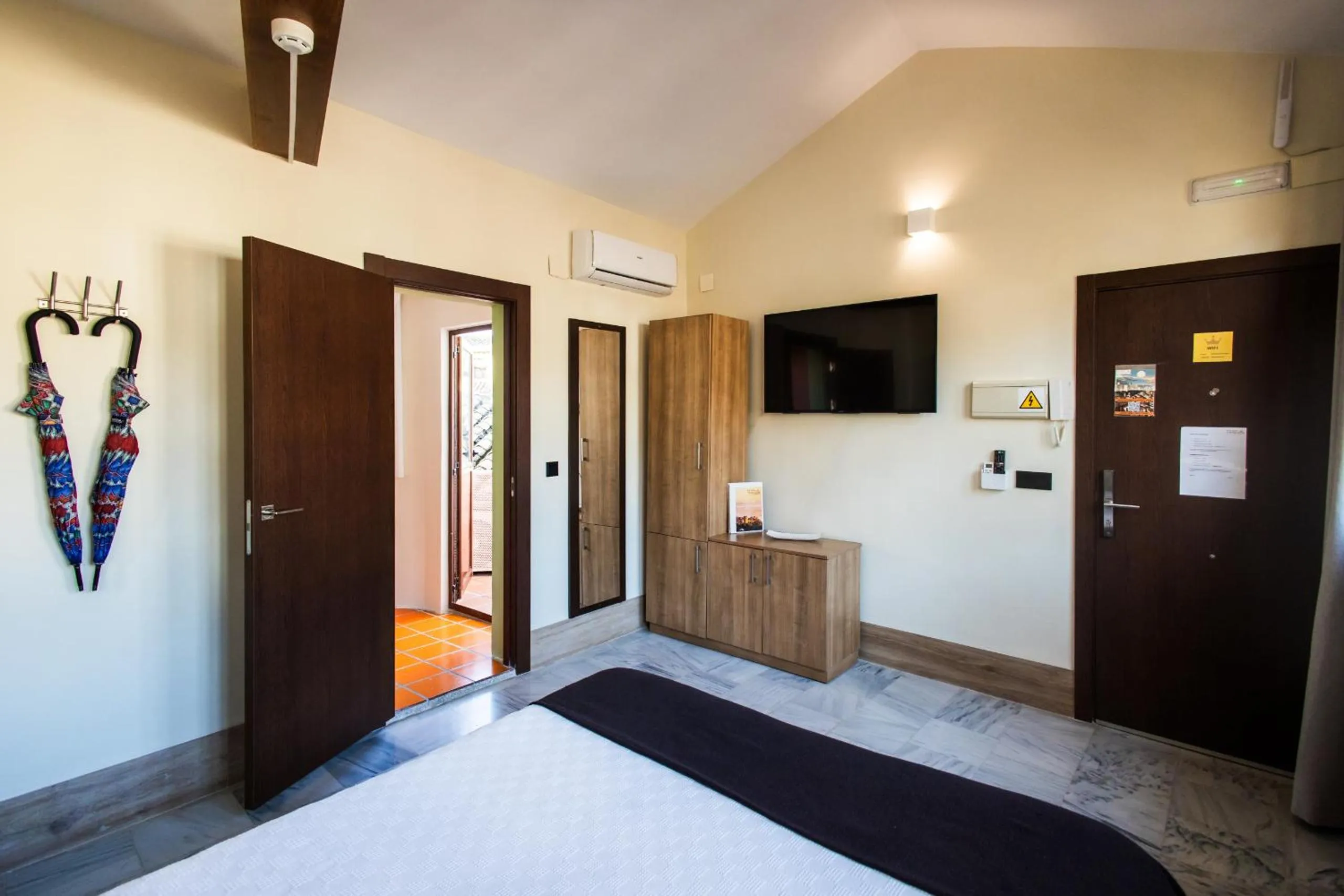 Bed in Apartamentos Reyes Católicos